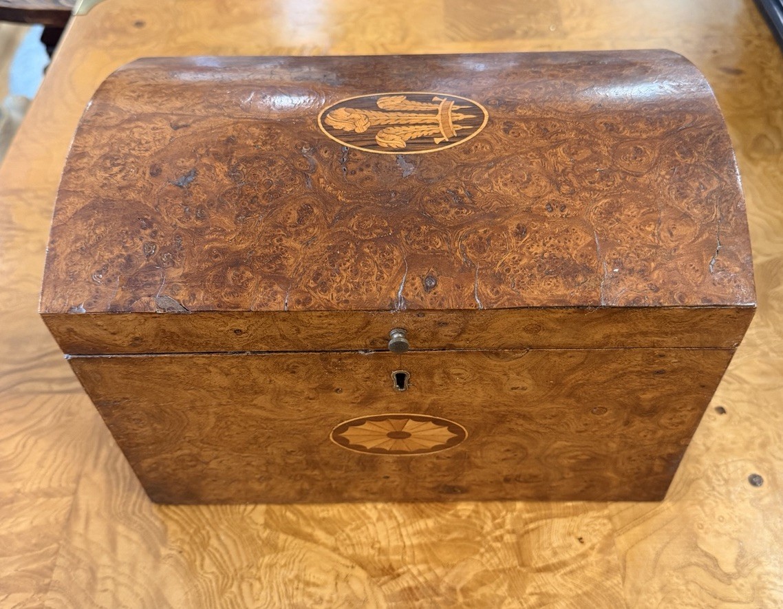 FINE 19th C. ENGLISH GEORGIAN PERIOD ENGLISH BURLED WALNUT INLAID DOME TOP BOX FINE 19th C. ENGLISH GEORGIAN PERIOD ENGLISH BURLED WALNUT INLAID DOME TOP BOX