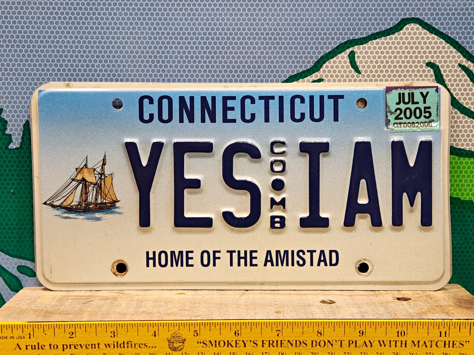 2005 Connecticut Vanity License Plate YES I AM Home of the Amistad Ship Comb 2005 Connecticut Vanity License Plate YES I AM Home of the Amistad Ship Comb