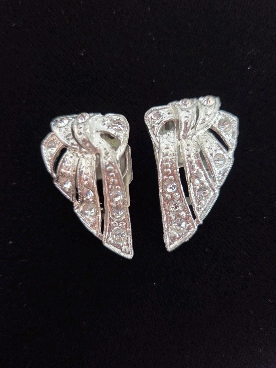 Vintage Art Deco Rhinestone unmarked costume jewelry dress clips 1930-1940\'s Vintage Art Deco Rhinestone unmarked costume jewelry dress clips 1930-1940\'s