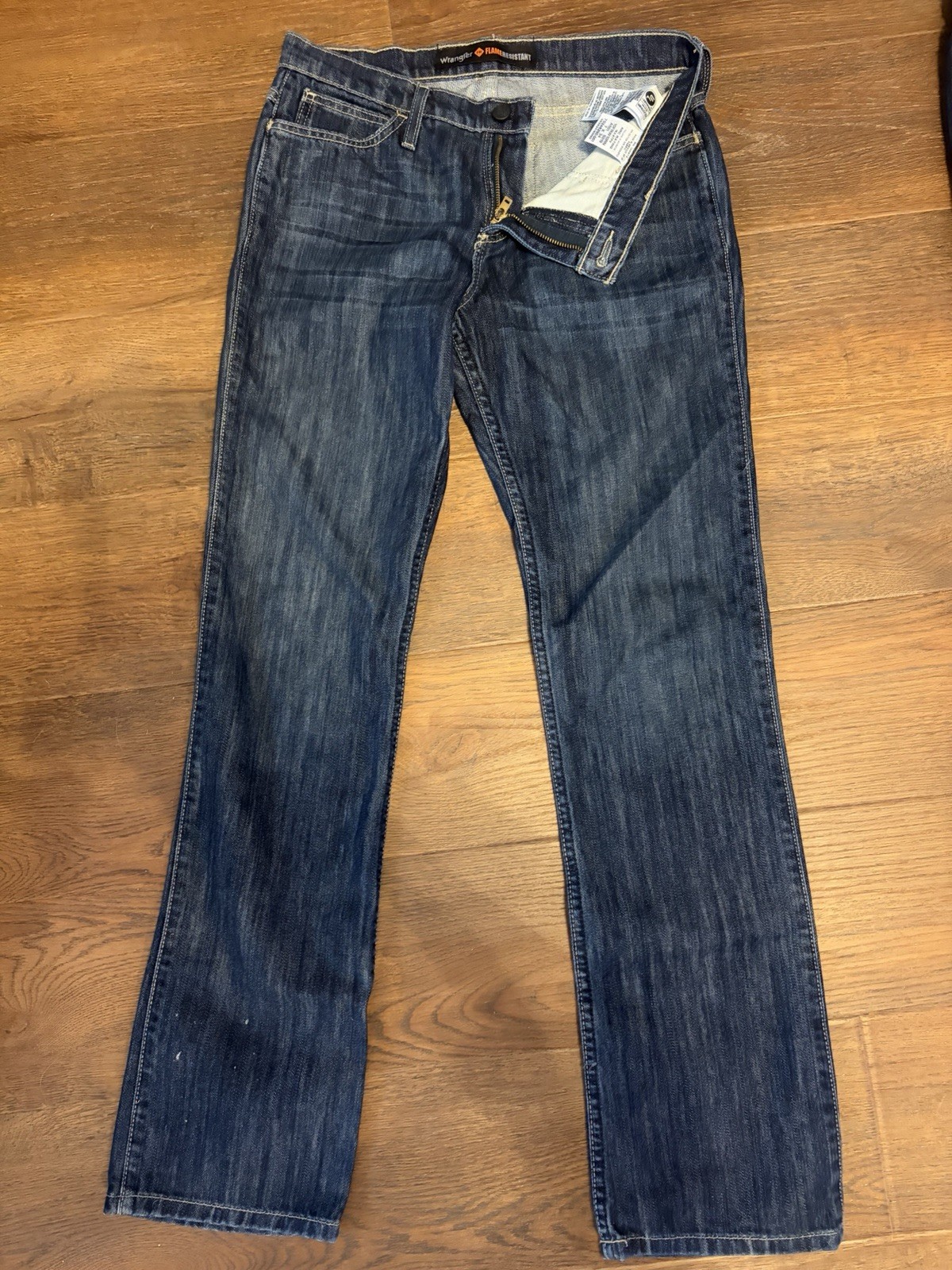Wrangler Women’s FR Jeans Solid Blue Cotton Denim 7x34, new without tags Wrangler Women’s FR Jeans Solid Blue Cotton Denim 7x34, new without tags