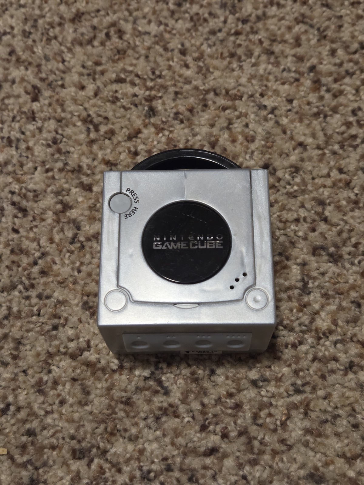 Rare 2006 Tiny NINTENDO GAMECUBE Super Mario Kart Double Dash Gummy Candy Box