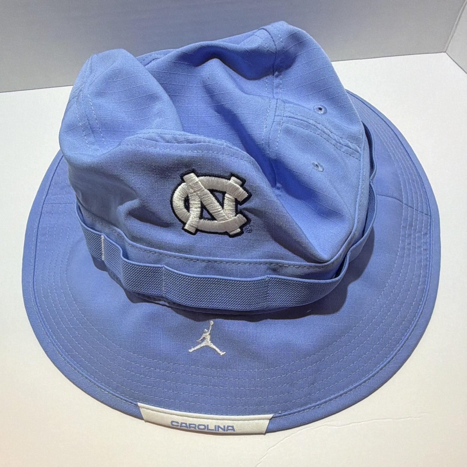 Nike Jordan On-Field UNC Boonie Hat. New. Size L/XL. Nike Jordan On-Field UNC Boonie Hat. New. Size L/XL.