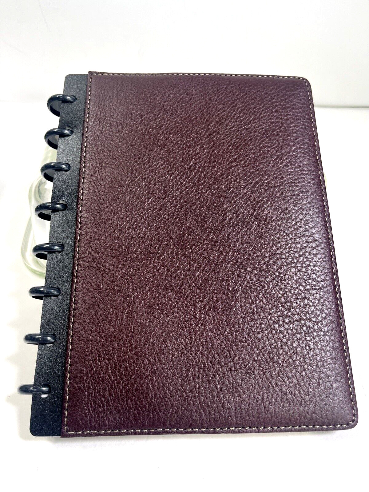 Levenger Circa Foldover Notebook Size Junior Cordova Leather Oxblood New in Box Levenger Circa Foldover Notebook Size Junior Cordova Leather Oxblood New in Box