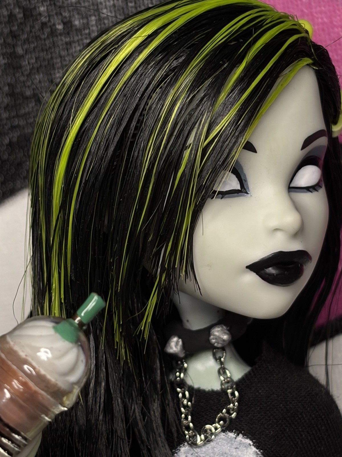 Scarah Screams OOAK Custom Monster High Doll Repaint/restyle
