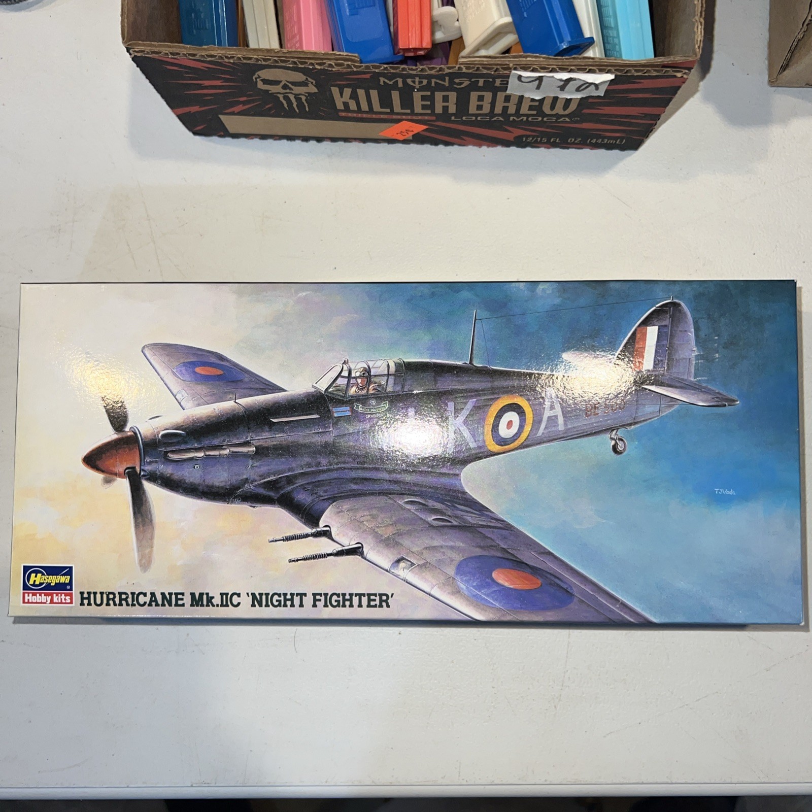 Hasegawa 1/72 Hurricane Mk.IIC \'Night Fighter\' AP145 mint condition Hasegawa 1/72 Hurricane Mk.IIC \'Night Fighter\' AP145 mint condition