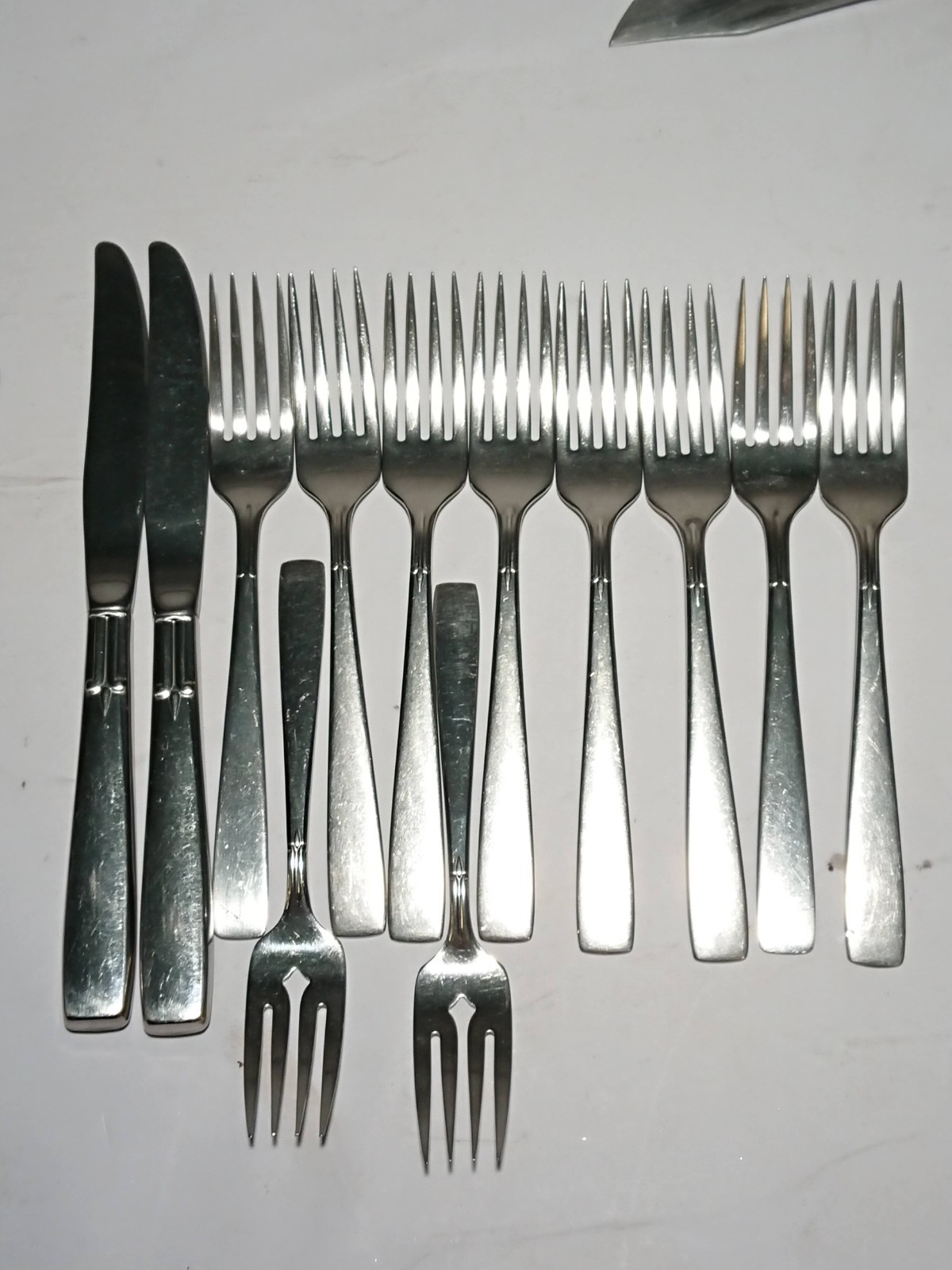 Oneida Deluxe Accent Flatware Lot 12 Pc Oneida Deluxe Accent Flatware Lot 12 Pc