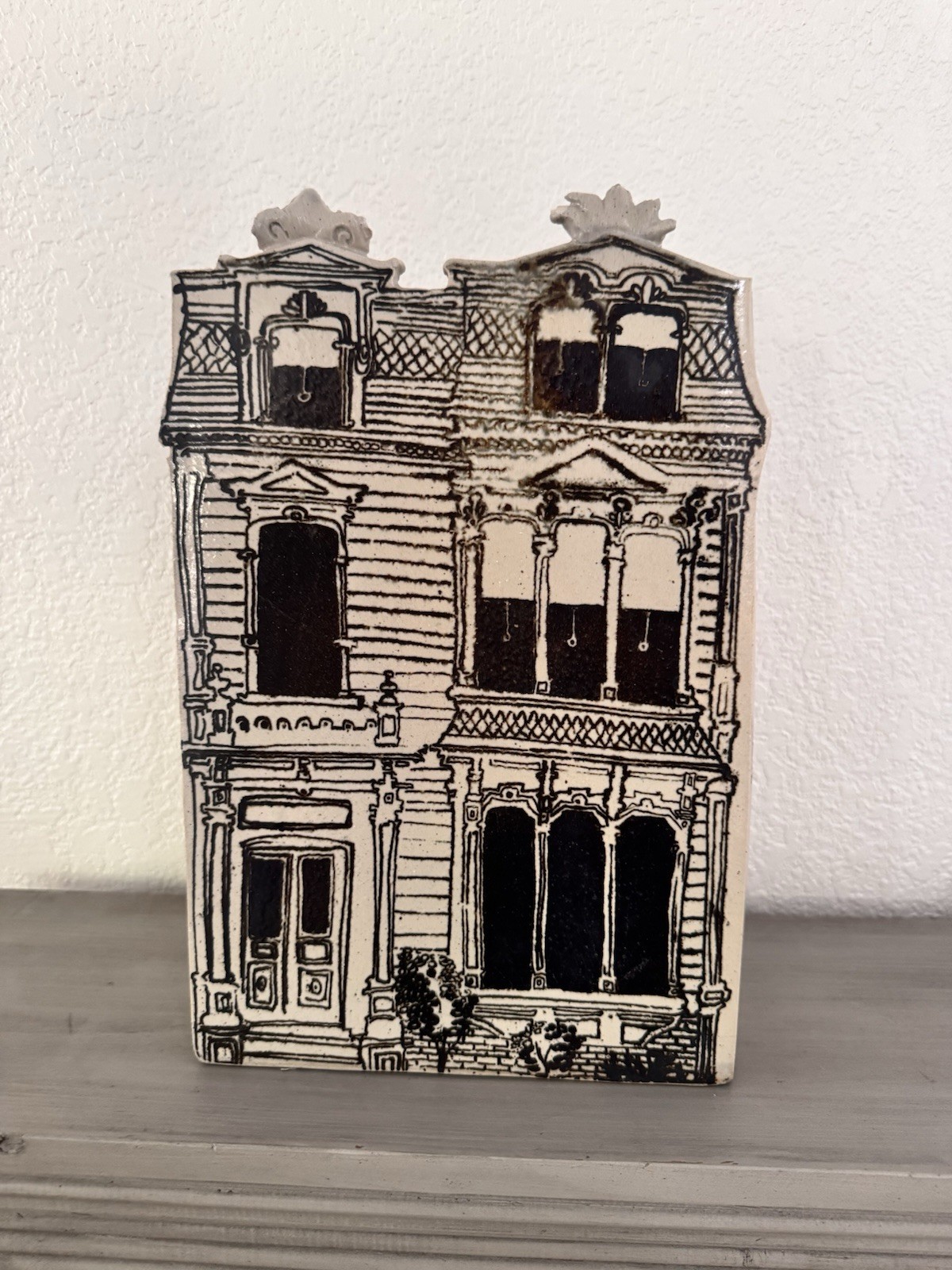 Vtg 1970s Jon Carlos Lopez Ceramic Victorian House Planter Vase Bennington 11.5\