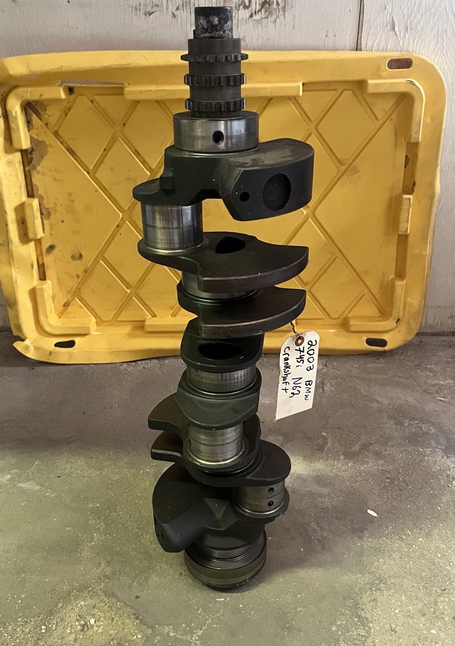 2002-2005 BMW 745i E65 N62 Engine Crankshaft Crank Shaft OEM 7504388 2002-2005 BMW 745i E65 N62 Engine Crankshaft Crank Shaft OEM 7504388