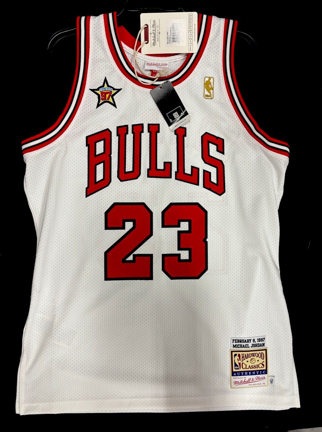 Mitchell & Ness 1997 Chicago Bulls Michael Jordan All Star Jersey 44 LG New Tags Mitchell & Ness 1997 Chicago Bulls Michael Jordan All Star Jersey 44 LG New Tags