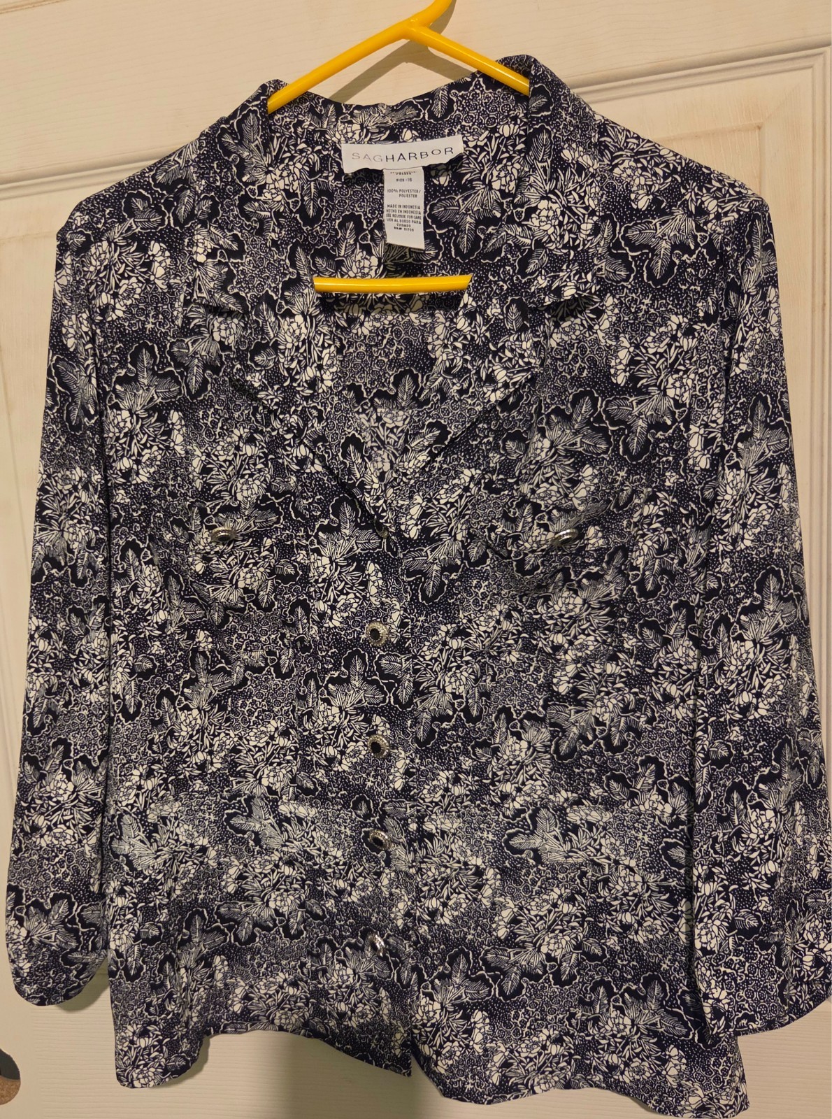 Sag Harbor Women\'s Size 16 Navy Blue White Floral Button Front Blouse Sag Harbor Women\'s Size 16 Navy Blue White Floral Button Front Blouse