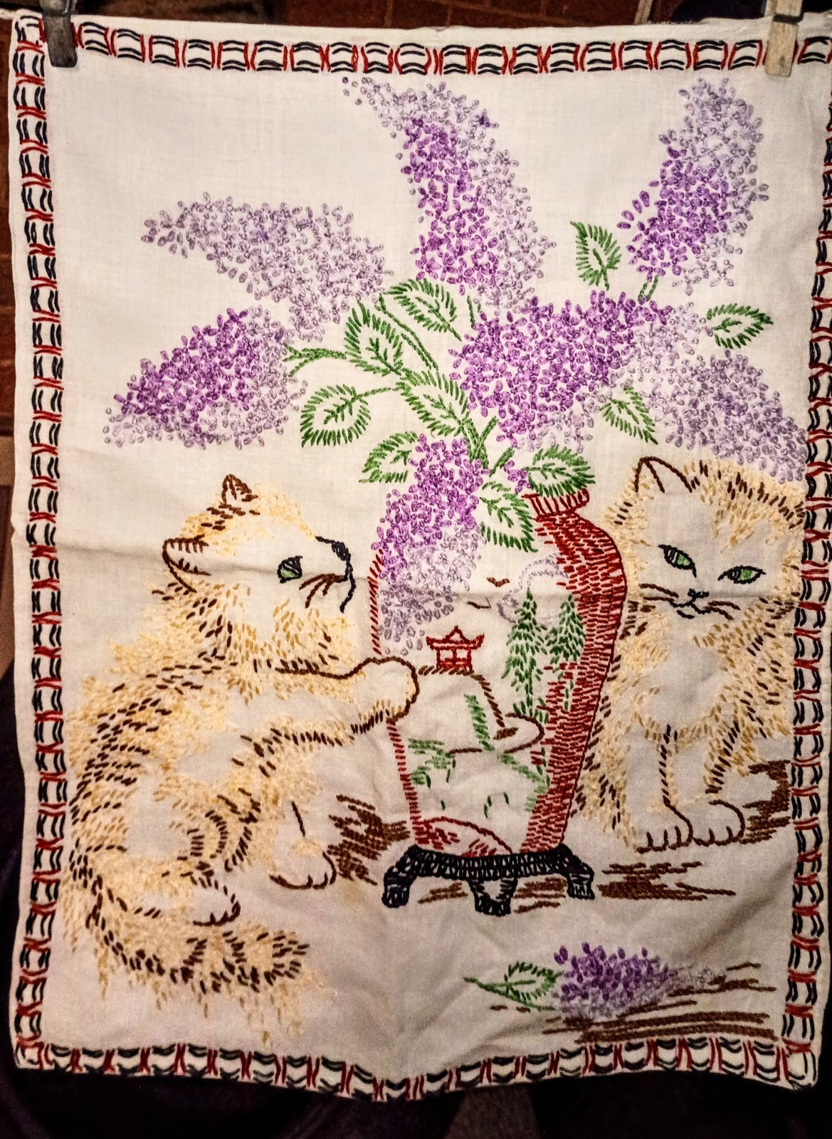 Vtg 1940s Hand Embroidered Cat Kitten Lilac Flower Textile Folk Art 18x14 Mint