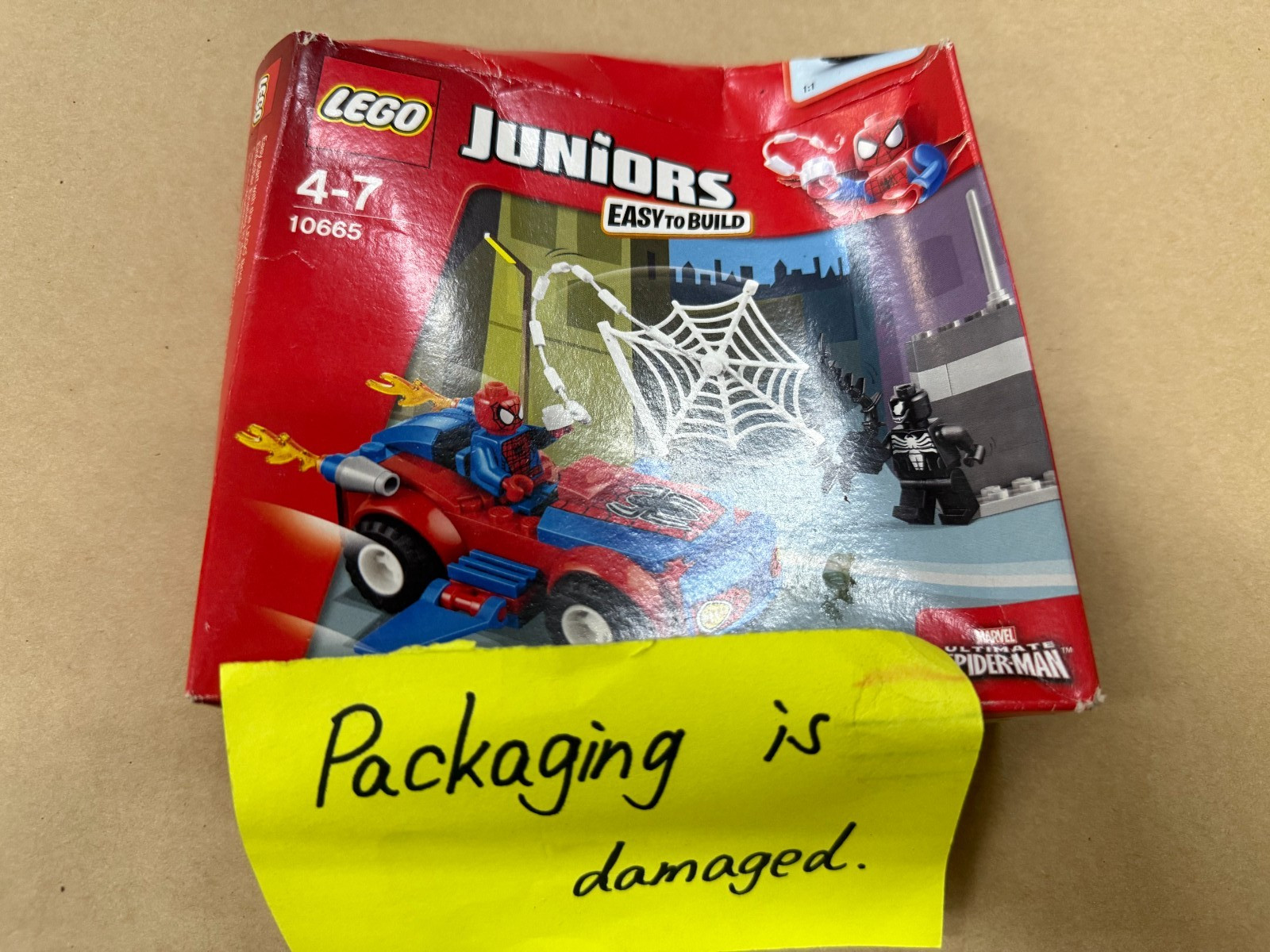 Lego Juniors 10665 Spider-Car Pursuit with Venom - Damaged Box and Sealed - New Lego Juniors 10665 Spider-Car Pursuit with Venom - Damaged Box and Sealed - New