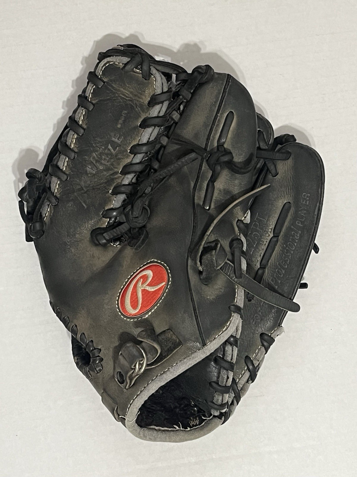 Rawlings Gamer G1225PT 12.25” Baseball Glove Trapeze Web RHT Black Leather Rawlings Gamer G1225PT 12.25” Baseball Glove Trapeze Web RHT Black Leather