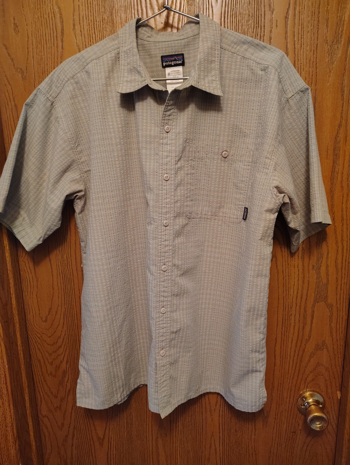 Patagonia Shirt Men SzLarge Button Short Sleeve Blue Stripe Organic Cotton Blend Patagonia Shirt Men SzLarge Button Short Sleeve Blue Stripe Organic Cotton Blend