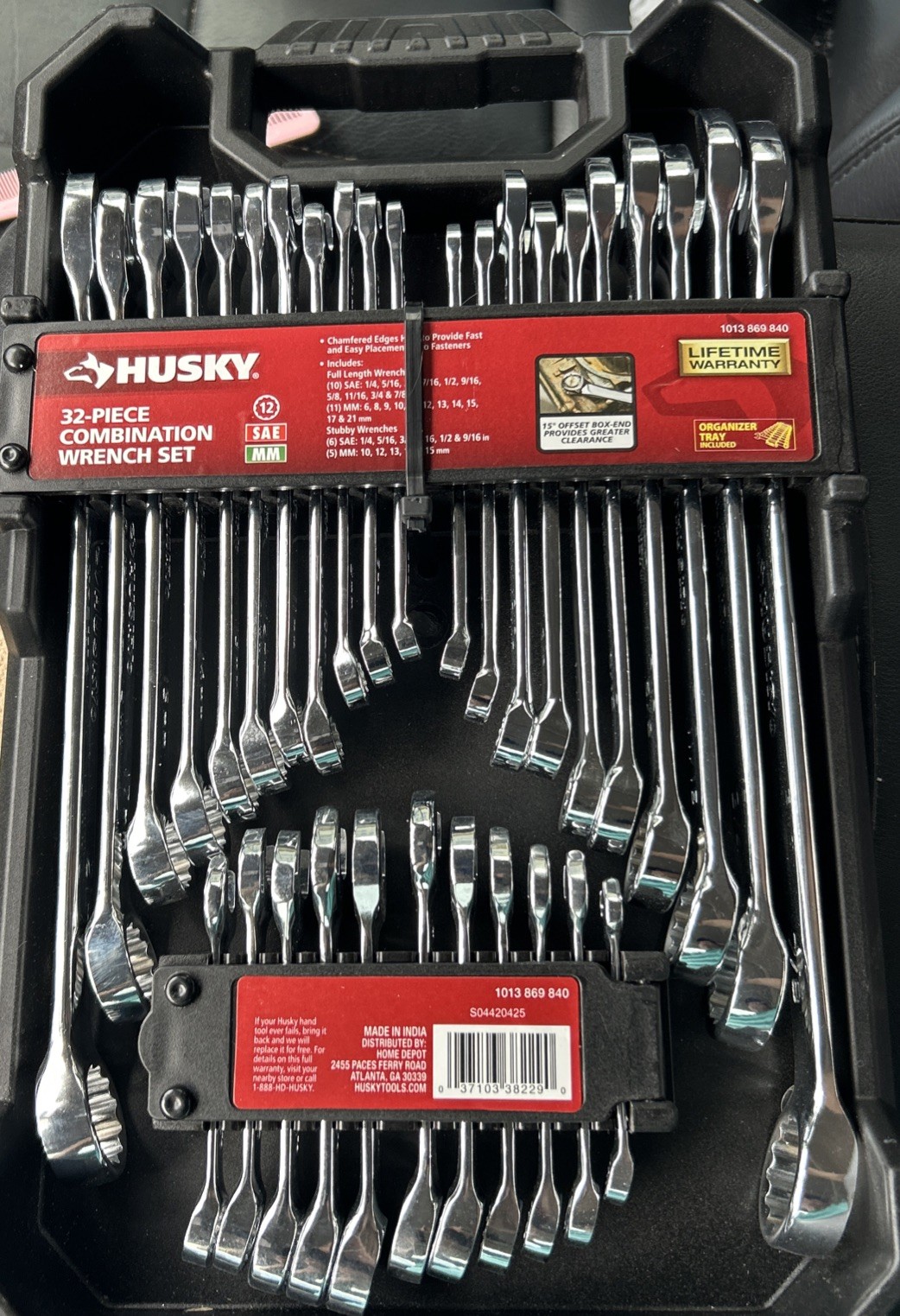 Husky SAE and Metric Combination Wrench Set with Tray (32-Piece) Husky SAE and Metric Combination Wrench Set with Tray (32-Piece)