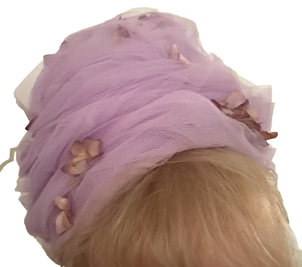 Vintage 1950s/1960s Lavender Tulle Fascinator with Hat Box Vintage 1950s/1960s Lavender Tulle Fascinator with Hat Box