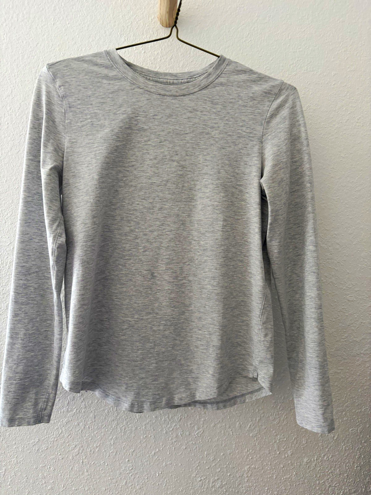 Lululemon Women’s Love Longsleeve size small Lululemon Women’s Love Longsleeve size small