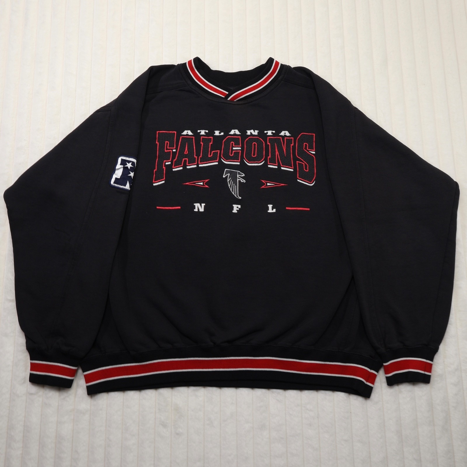 Vintage Lee Sport Atlanta falcons NFL Crewneck Sweatshirt Black Red Size XL