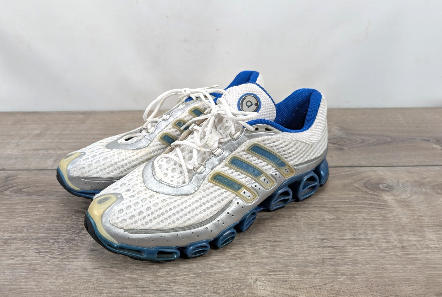 Adidas a3 Megaride White/Silver/Royal Blue Shoe US Mens 10 Adidas a3 Megaride White/Silver/Royal Blue Shoe US Mens 10