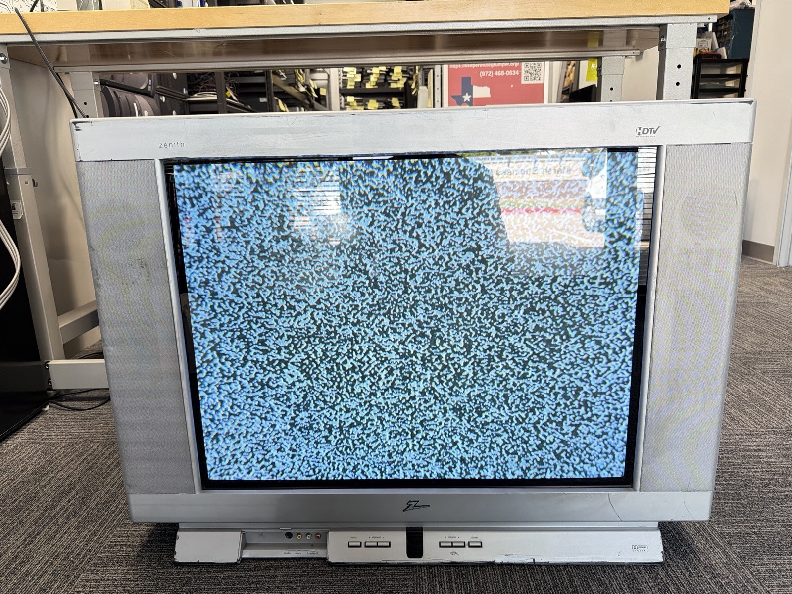 RARE Vintage Zenith 32” C32V23 Gaming S-video HDMI Compt CRT TV LOCAL PICK UP RARE Vintage Zenith 32” C32V23 Gaming S-video HDMI Compt CRT TV LOCAL PICK UP