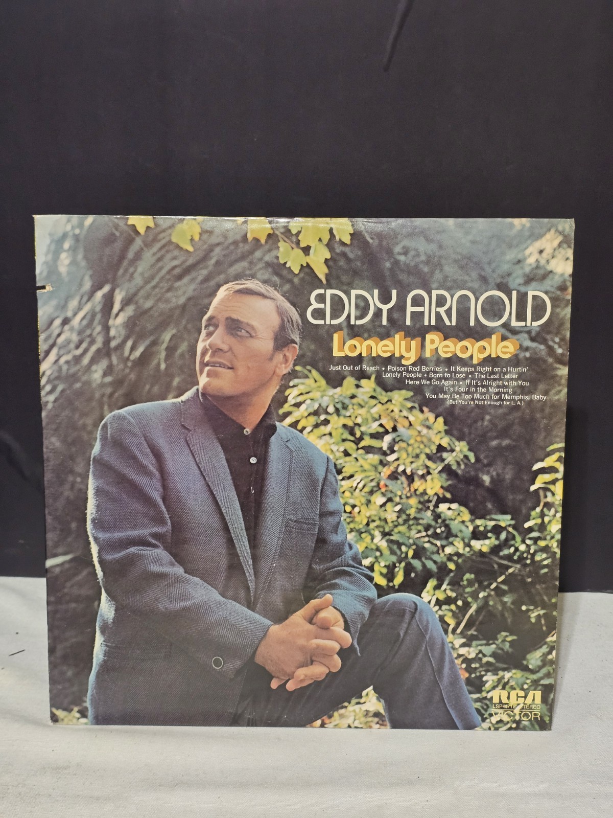 Eddy Arnold Lonely People Vinyl LP 1967 RCA Victor LSP-4718 Eddy Arnold Lonely People Vinyl LP 1967 RCA Victor LSP-4718