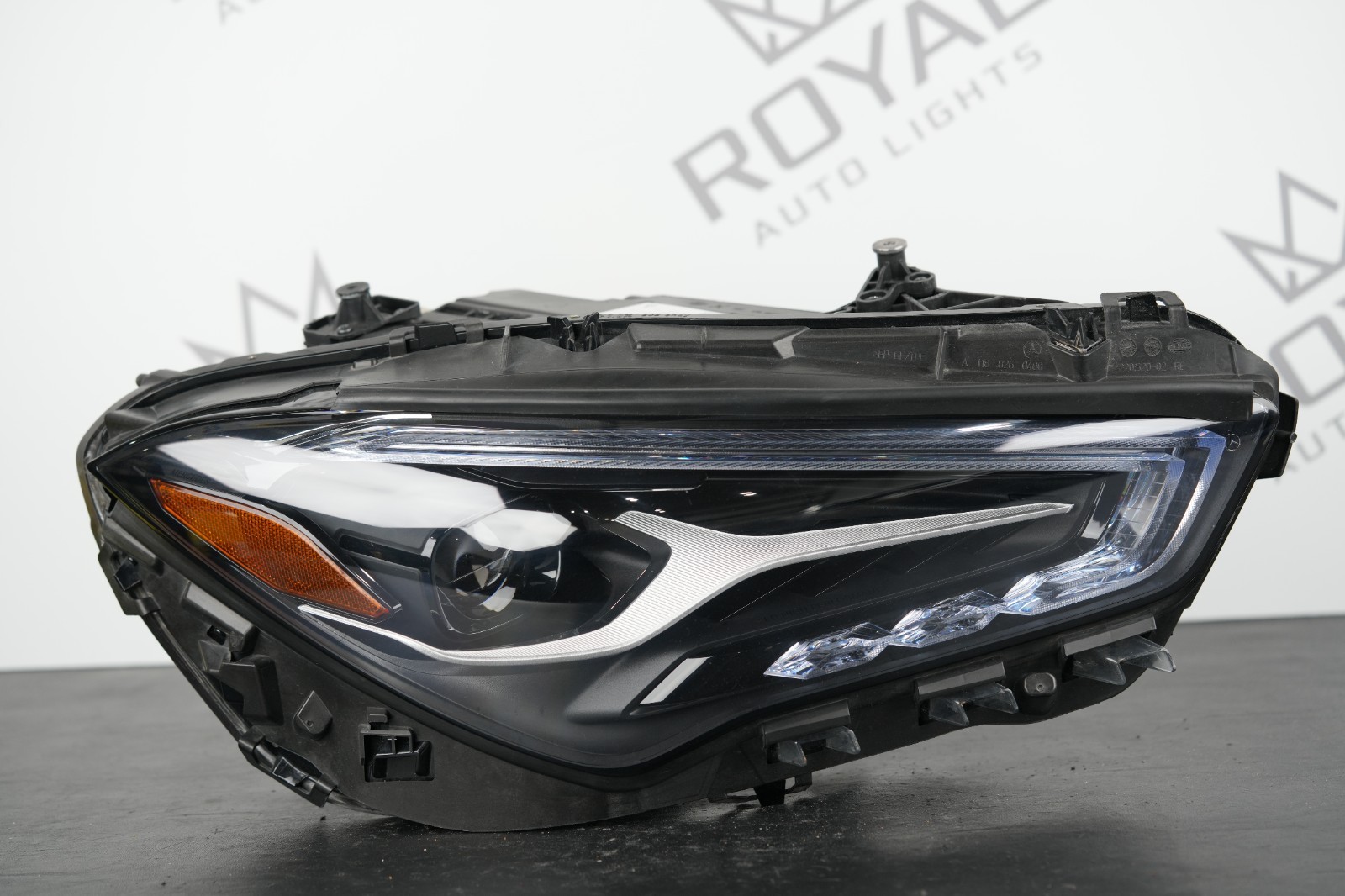 Perfect 2023-2025 Mercedes CLA-Class 118 LED w/Adaptive Headlight Right OEM B Perfect 2023-2025 Mercedes CLA-Class 118 LED w/Adaptive Headlight Right OEM B