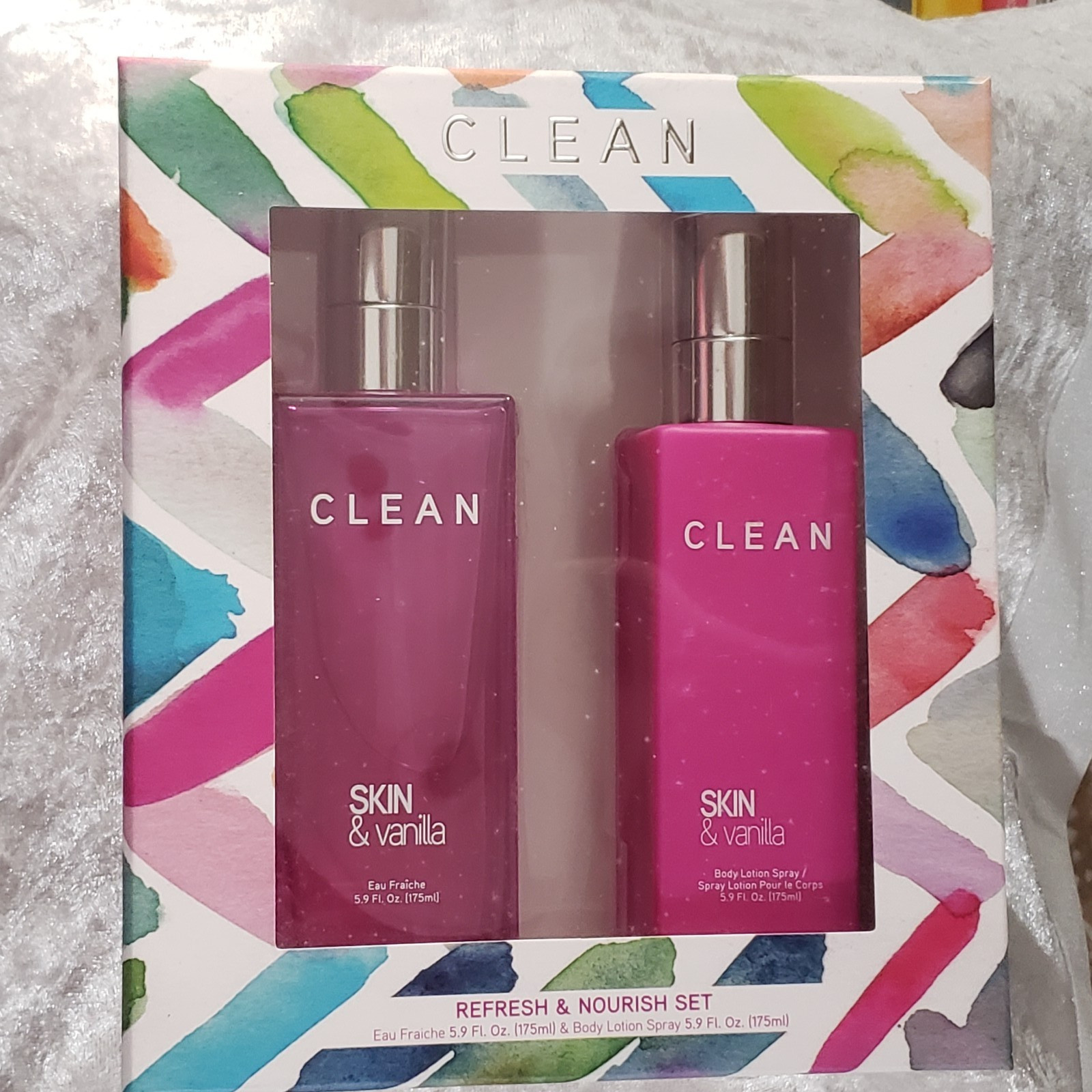CLEAN Skin & Vanilla Eau Fraich Perfumed Spray & Body Lotion 5.9 Oz CLEAN Skin & Vanilla Eau Fraich Perfumed Spray & Body Lotion 5.9 Oz