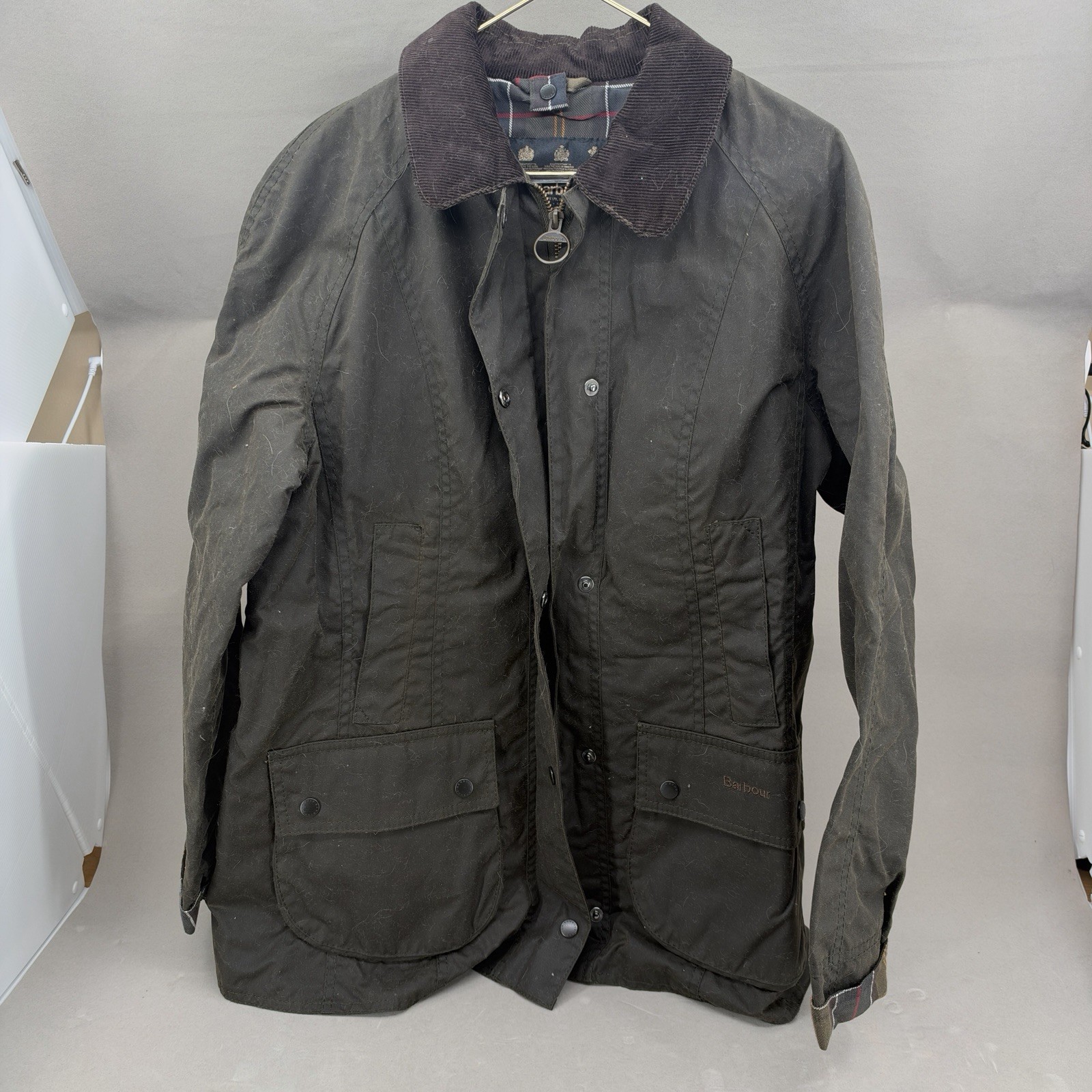 Barbour Beadnell Wax Cotton Jacket Olive LWX06680L7112 Women\'s 8 US - NWOT Barbour Beadnell Wax Cotton Jacket Olive LWX06680L7112 Women\'s 8 US - NWOT