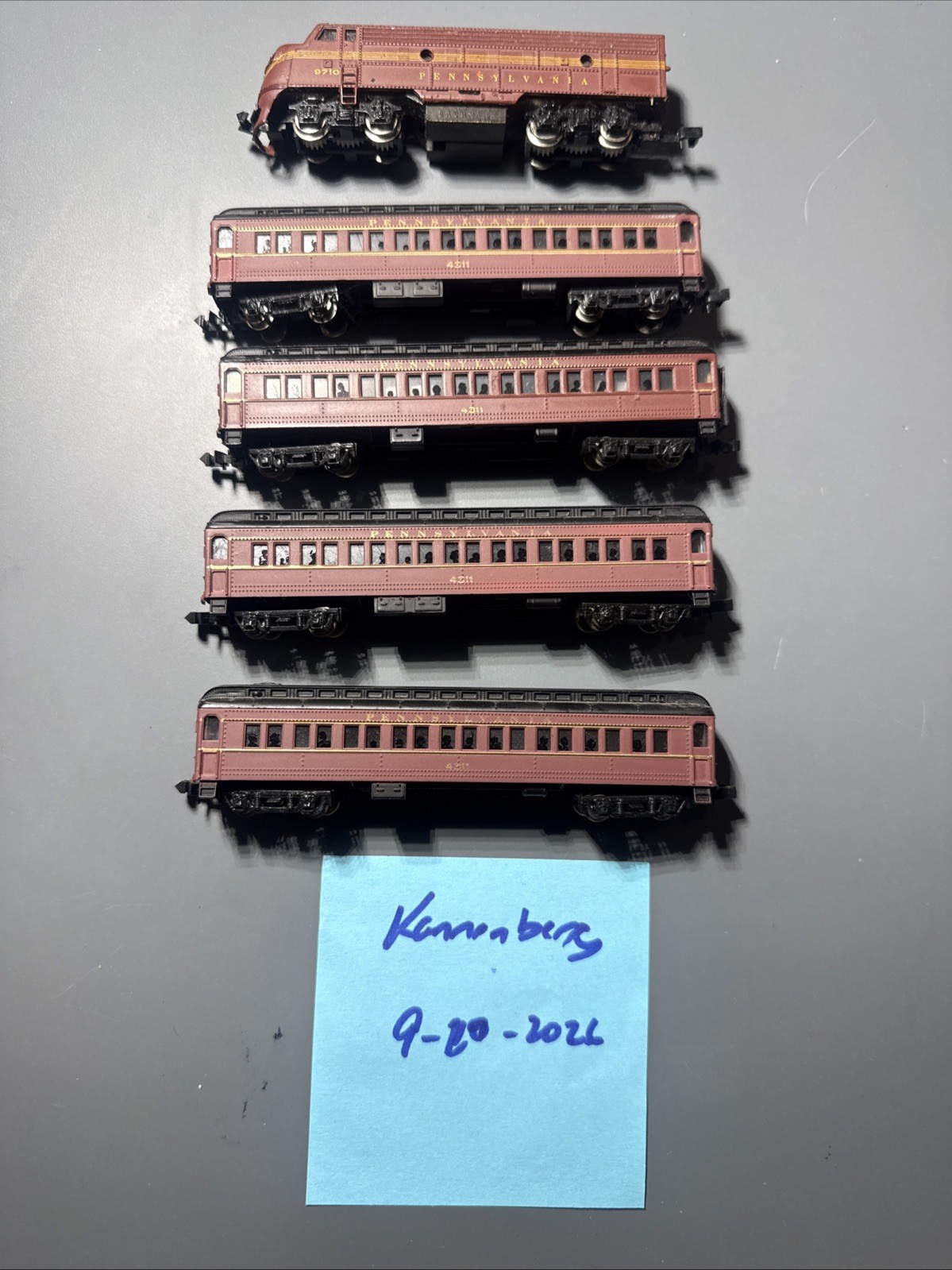 Bachmann N Scale Pennsylvania #9710 Tested And Working + (4) 4311 Coaches C001