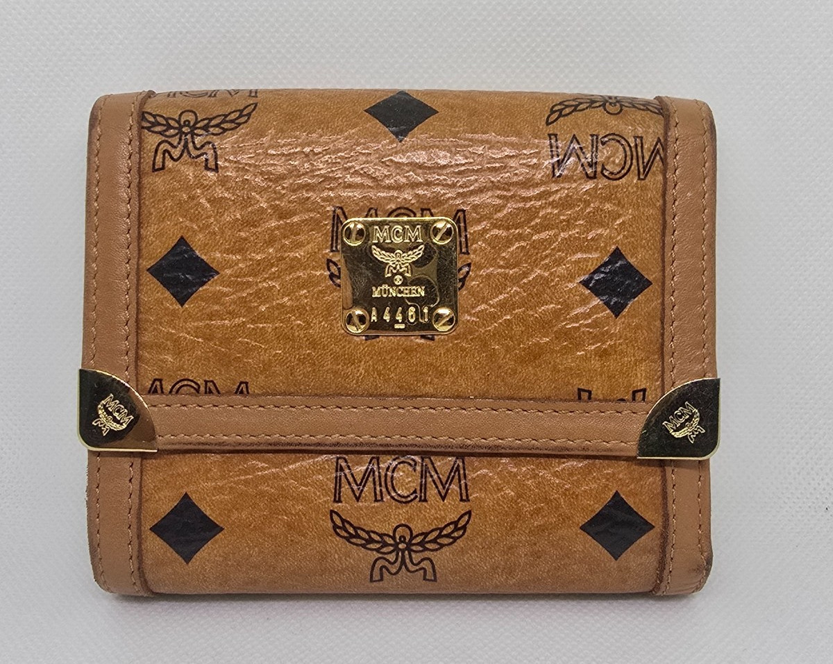 MCM Visetos Cognac Orange Croc Embossed Monogram Trifold Wallet MCM Visetos Cognac Orange Croc Embossed Monogram Trifold Wallet