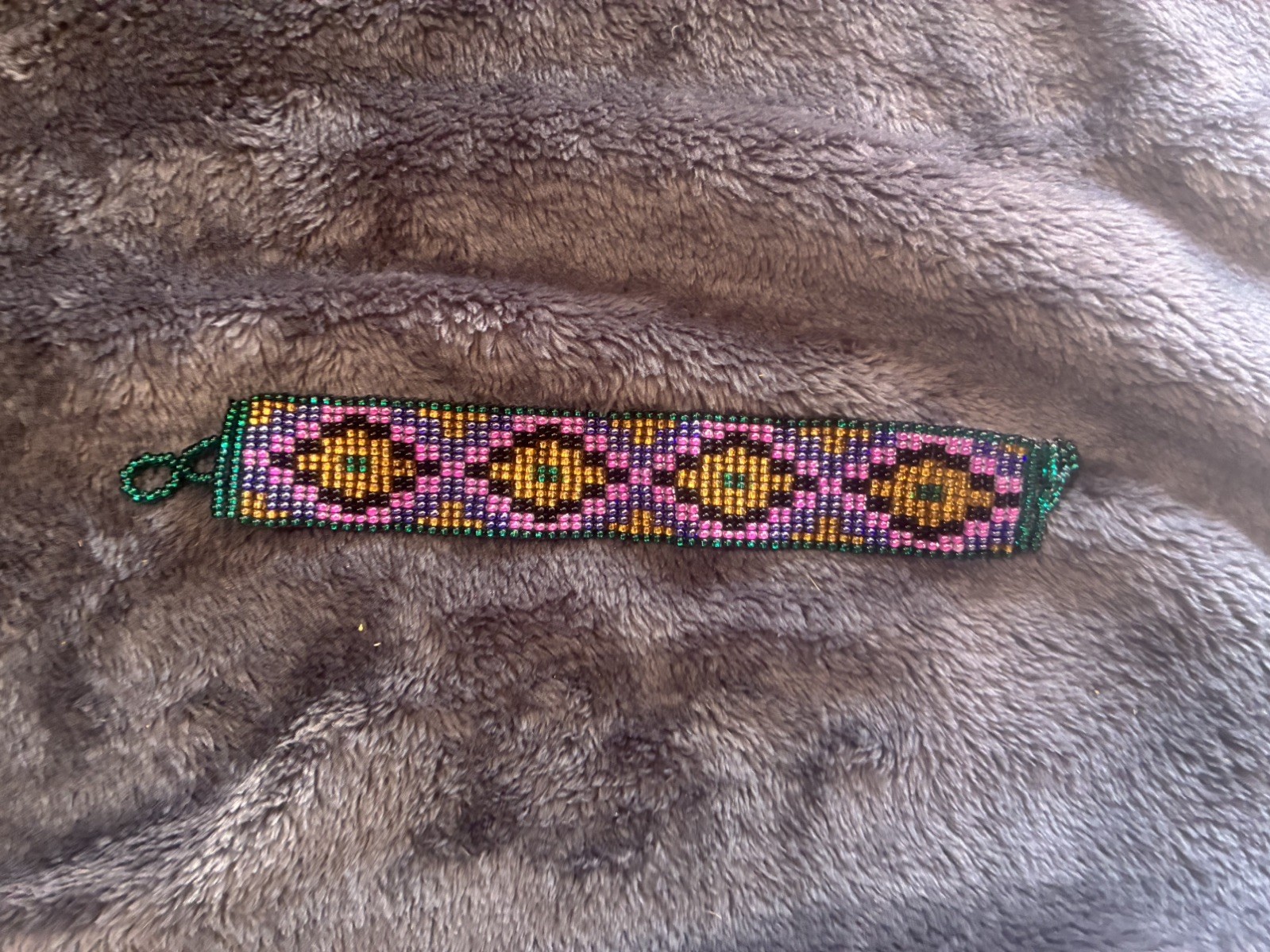 Vintage Hand Made Navajo Style Seed Glass Bead Bracelet Native American Rare Vintage Hand Made Navajo Style Seed Glass Bead Bracelet Native American Rare
