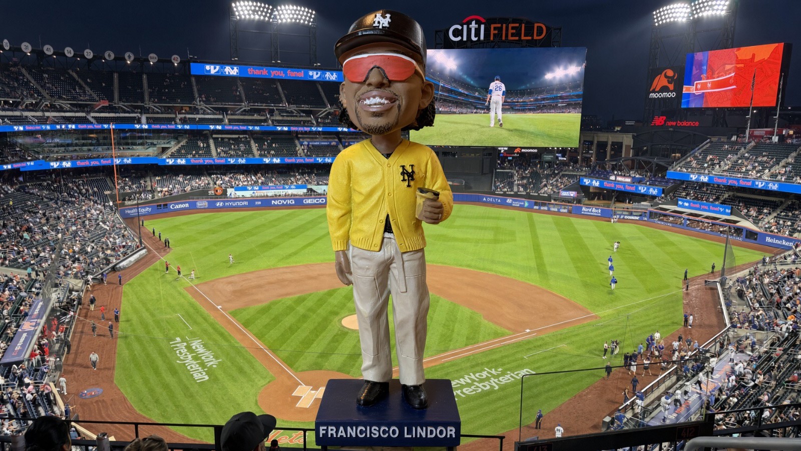 francisco lindor bobblehead sga 9/17/26 francisco lindor bobblehead sga 9/17/26