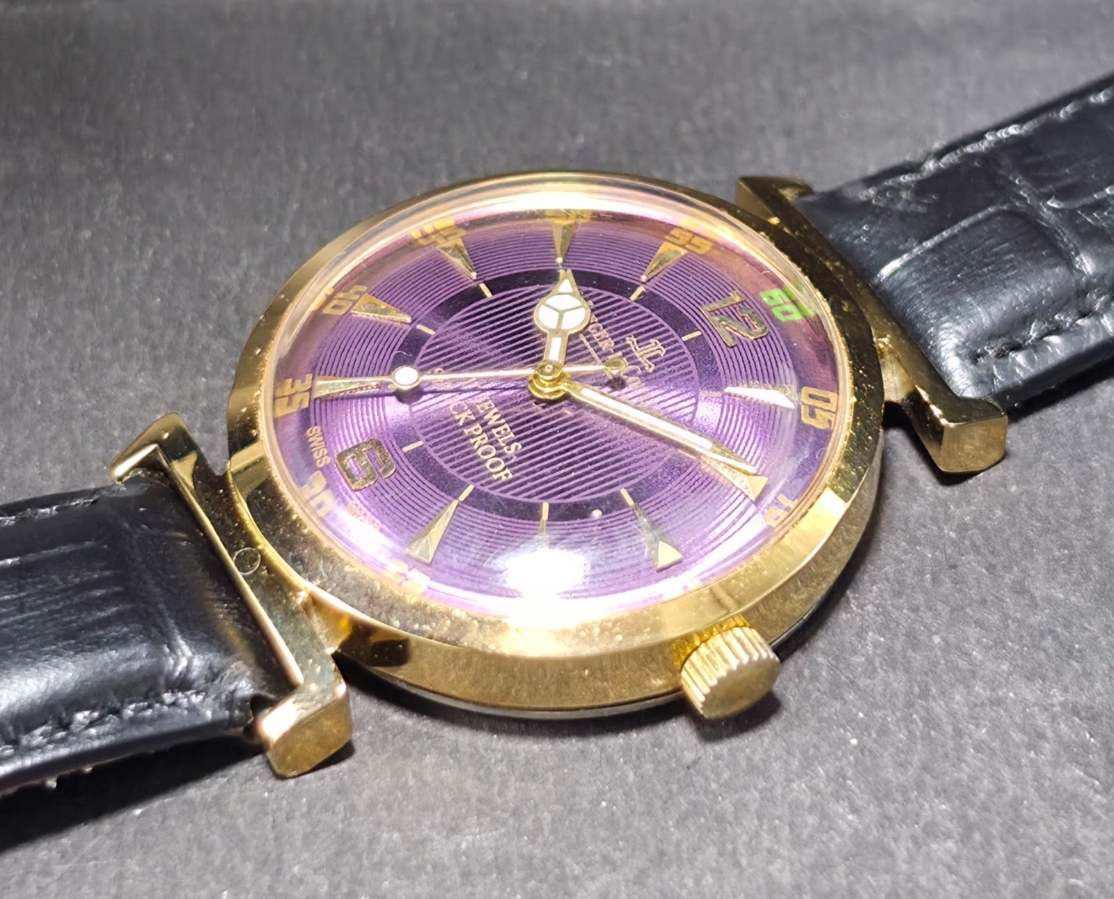 Vintage Jaeger-LeCoultre 17 Jewels Hand Winding Men\'s Refurbished Watch