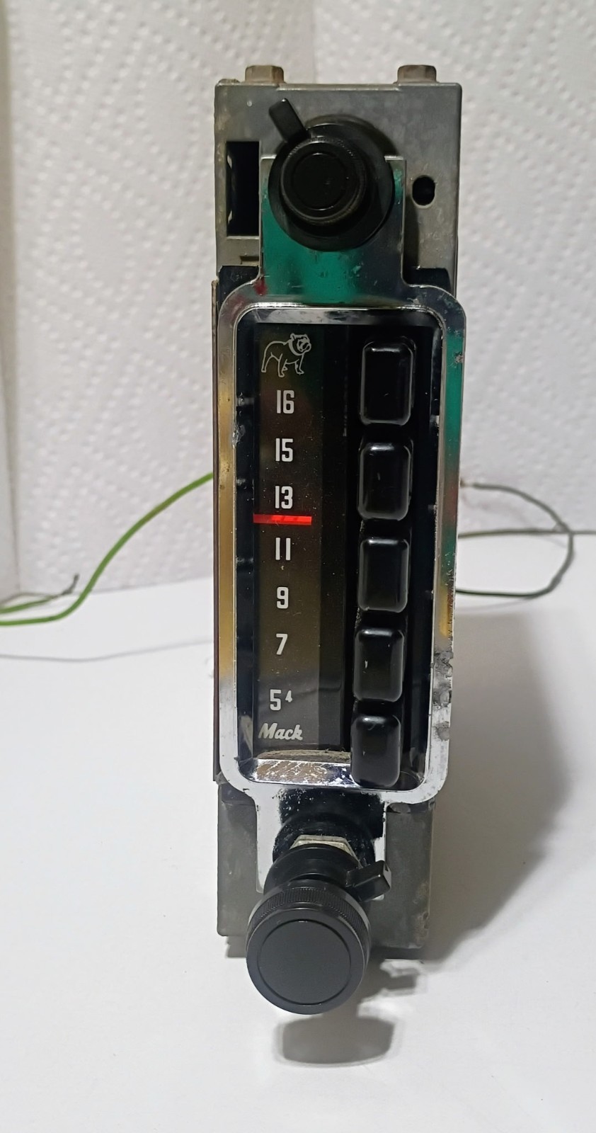 Vintage Mack Truck Vertical Radio OEM Semi Dash AM/FM Bulldog Logo Vintage Mack Truck Vertical Radio OEM Semi Dash AM/FM Bulldog Logo