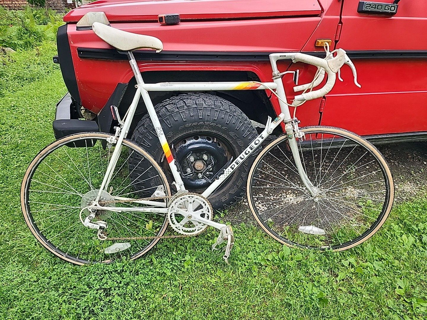 Vintage 1970\'s Peugeot VENTOUX Road Bike 24.5 Inch FRAME. WHITE CASETTE Rare Vintage 1970\'s Peugeot VENTOUX Road Bike 24.5 Inch FRAME. WHITE CASETTE Rare