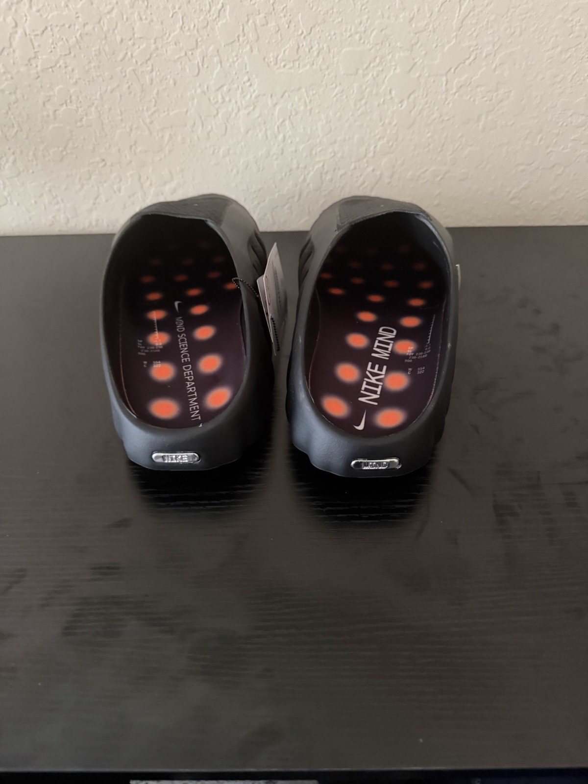NWT Nike Mind 001 Slide Black Chrome Men\'s Size 10 NWT Nike Mind 001 Slide Black Chrome Men\'s Size 10
