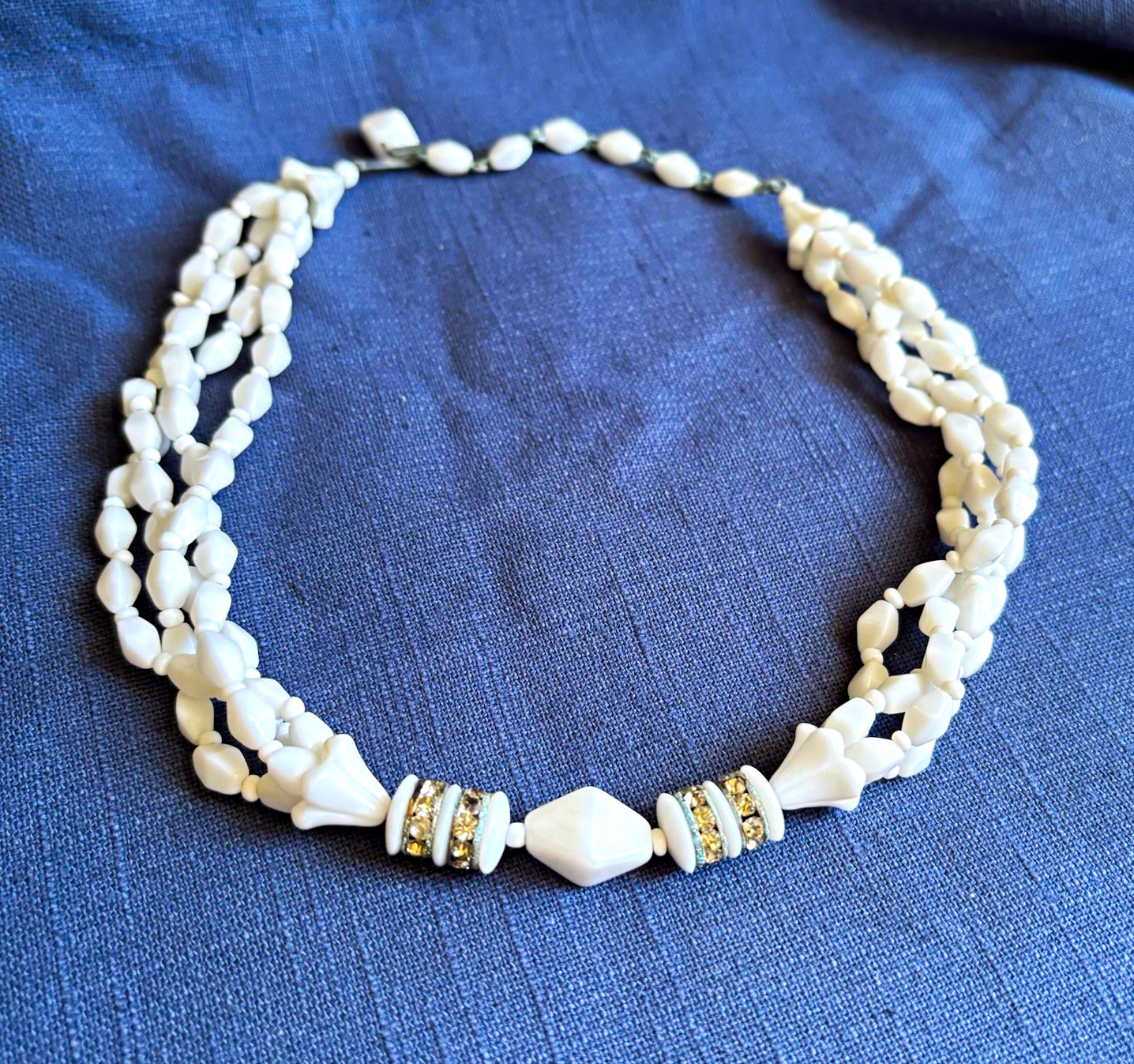 vintage multi-strand white necklace vintage multi-strand white necklace