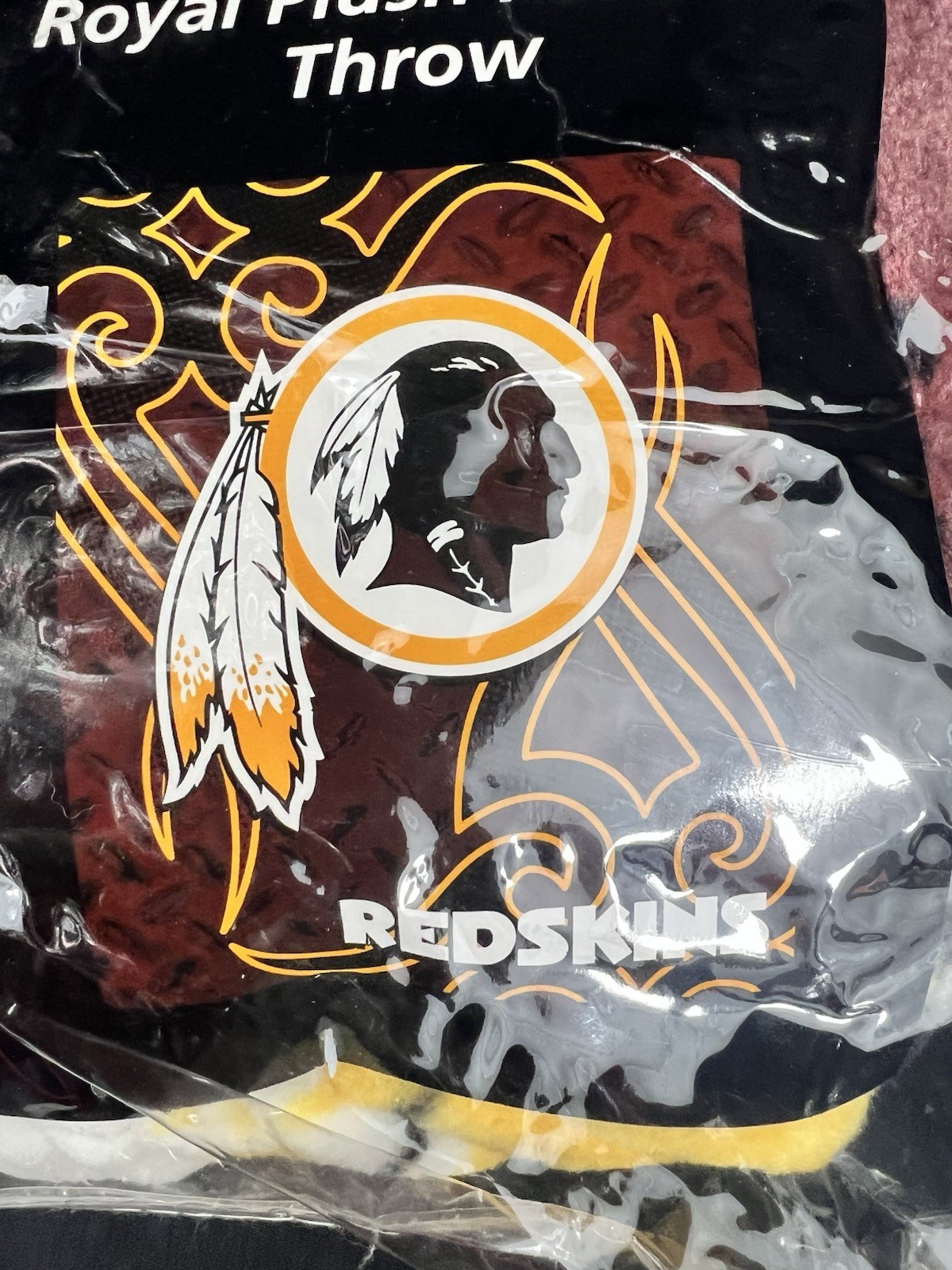Vintage Washington Redskins Northwest Company Throw Blanket Football 50”x60” Vintage Washington Redskins Northwest Company Throw Blanket Football 50”x60”