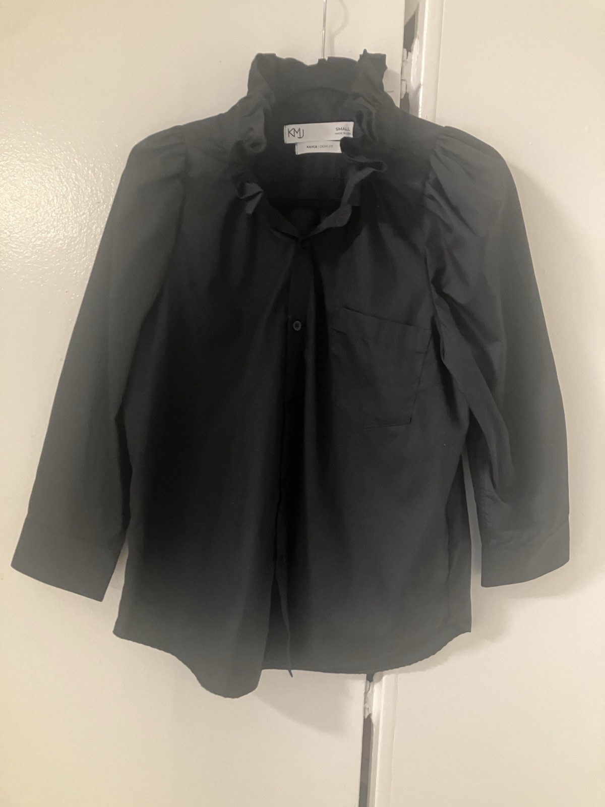 KMJ Kayce Demi Fit Black Cotton Ruffle Neck Button Shirt Blouse Sz S Small KMJ Kayce Demi Fit Black Cotton Ruffle Neck Button Shirt Blouse Sz S Small