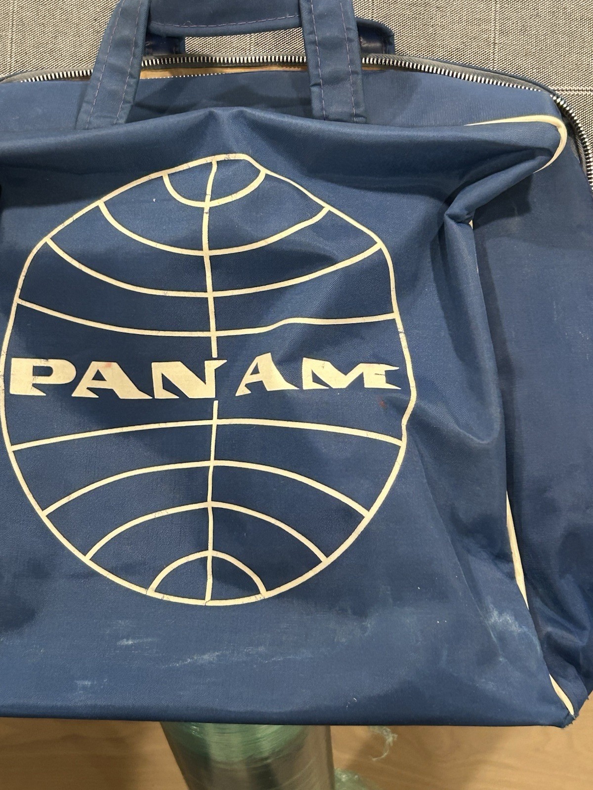 Vintage 1960s Pan Am Globe Tote Carry On Travel Bag, Crew Cabin Flight Attendant Vintage 1960s Pan Am Globe Tote Carry On Travel Bag, Crew Cabin Flight Attendant
