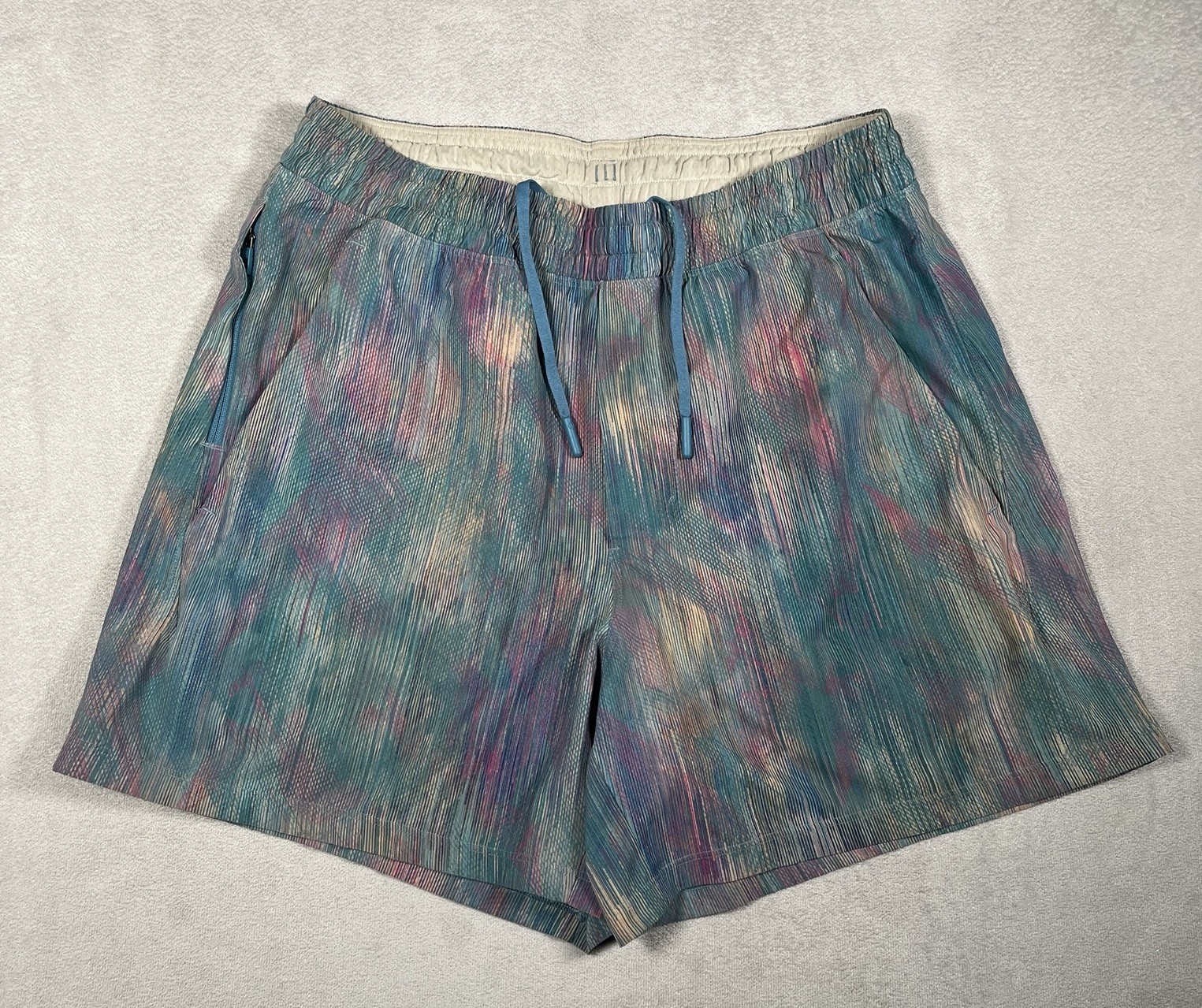 Lululemon Men Pace Breaker Short 5\ Lululemon Men Pace Breaker Short 5\