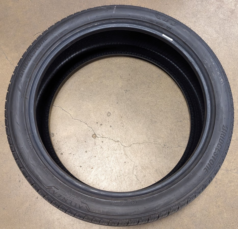 New take off tire 285/40R24 Bridgestone Alenza A/S 02 112H 285 40 24