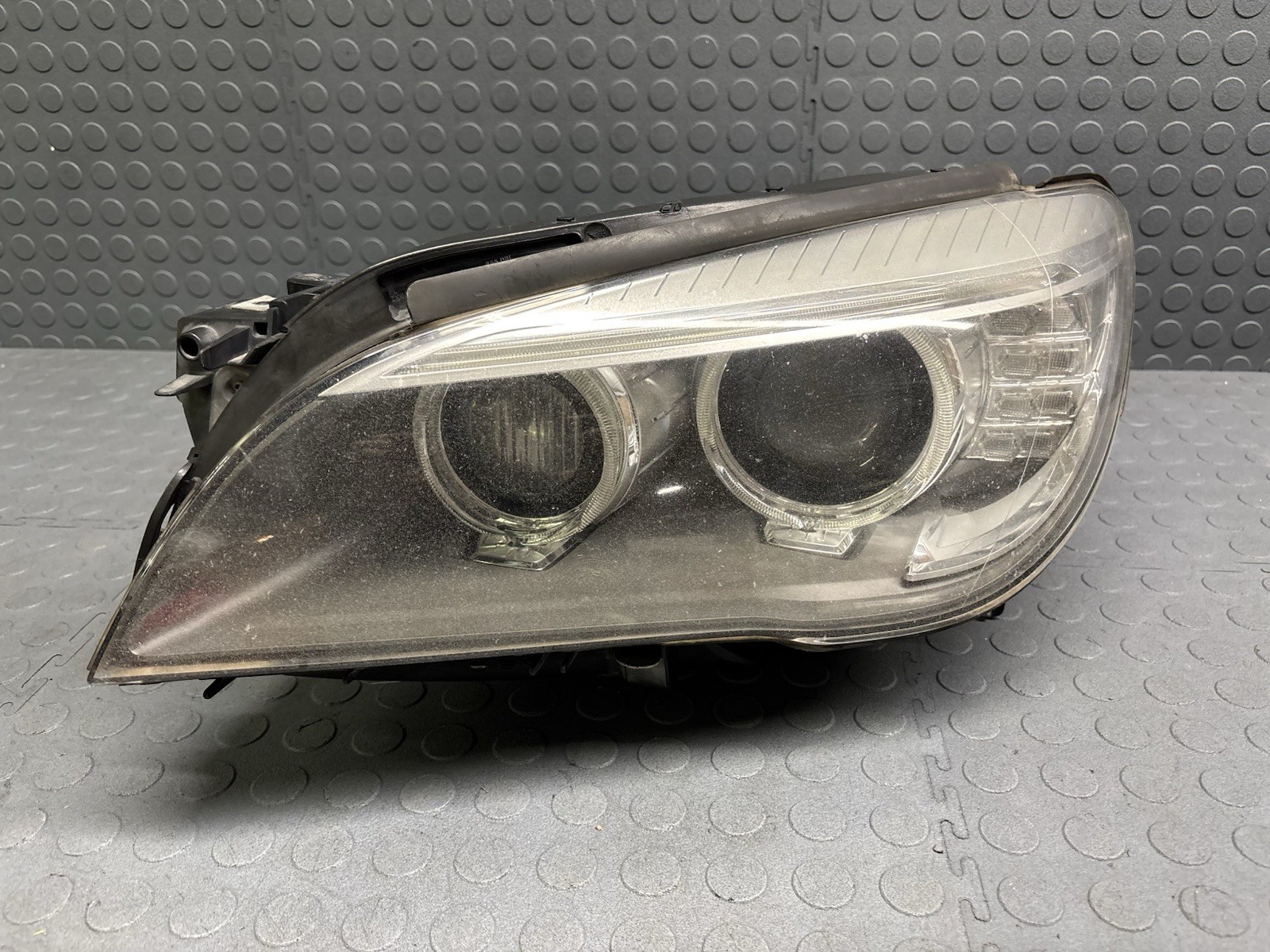 13-15 BMW F01 F02 LCI 740i 750i Xenon Adaptive HEADLIGHT LEFT DRIVER COMPLETE 13-15 BMW F01 F02 LCI 740i 750i Xenon Adaptive HEADLIGHT LEFT DRIVER COMPLETE