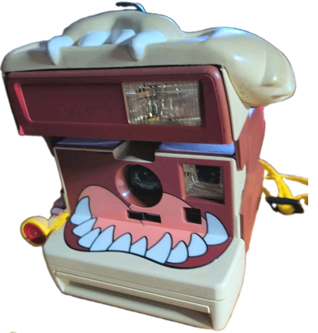 Polaroid 600 Taz Instant Camera Looney Tunes Collect Tasmanian Devil - UNTESTED Polaroid 600 Taz Instant Camera Looney Tunes Collect Tasmanian Devil - UNTESTED