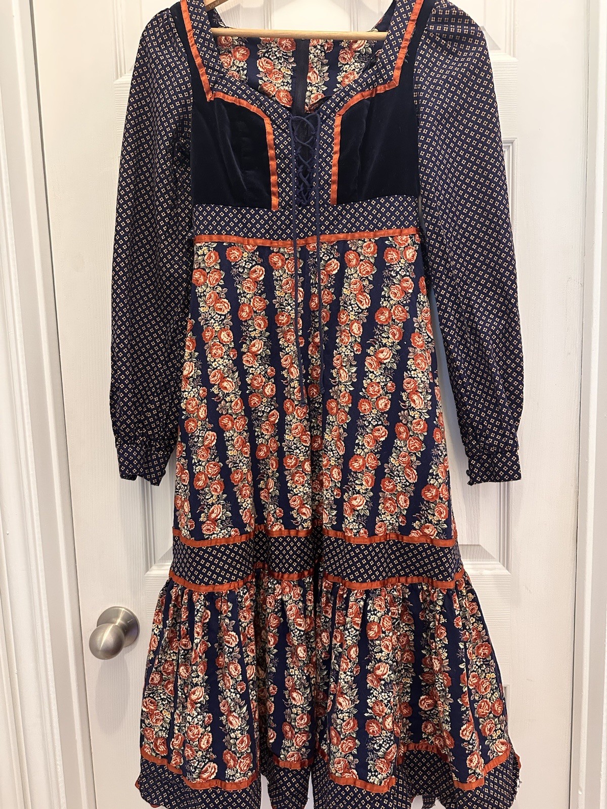 Vintage 70s Gunne Sax Jessica San Francisco Navy Floral Velvet Midi Dress Size 7