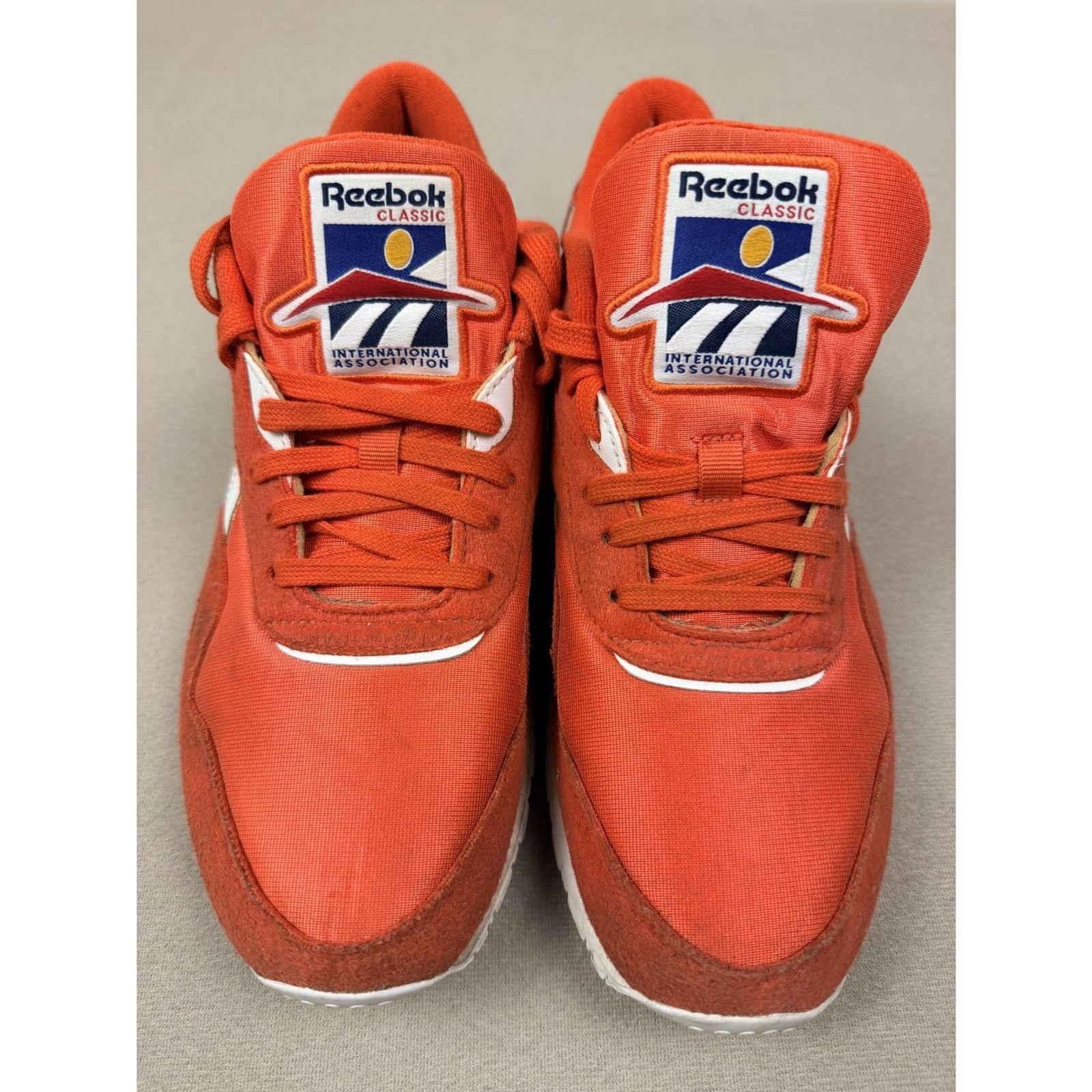 Reebok Classic Nylon Sneakers Vector Red White Retro Suede (Women\'s Size 10.5)