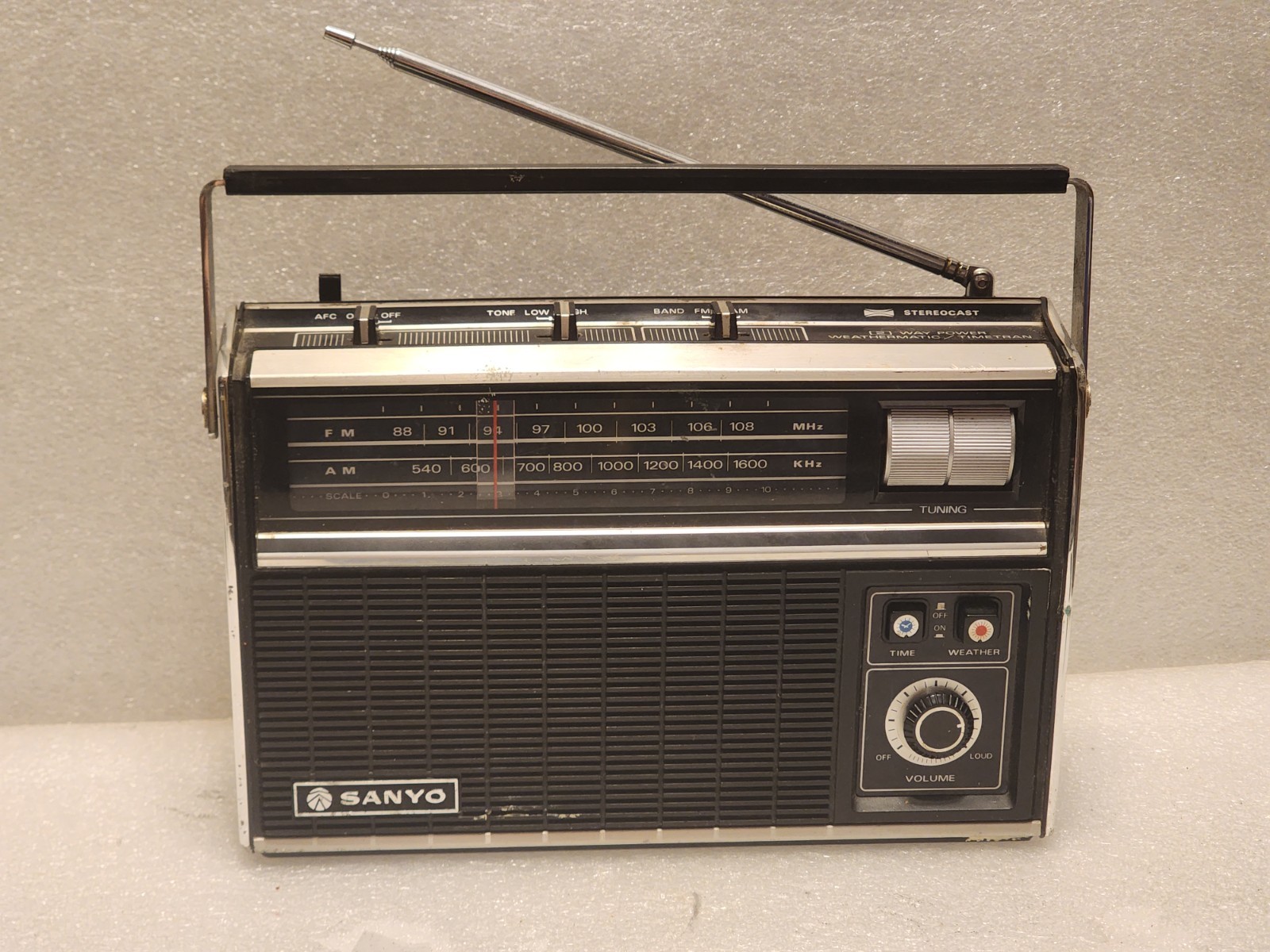Vtg Sanyo RP8120 Weathermatic Time Tran Stereocast AM/FM Weather Portable Radio Vtg Sanyo RP8120 Weathermatic Time Tran Stereocast AM/FM Weather Portable Radio