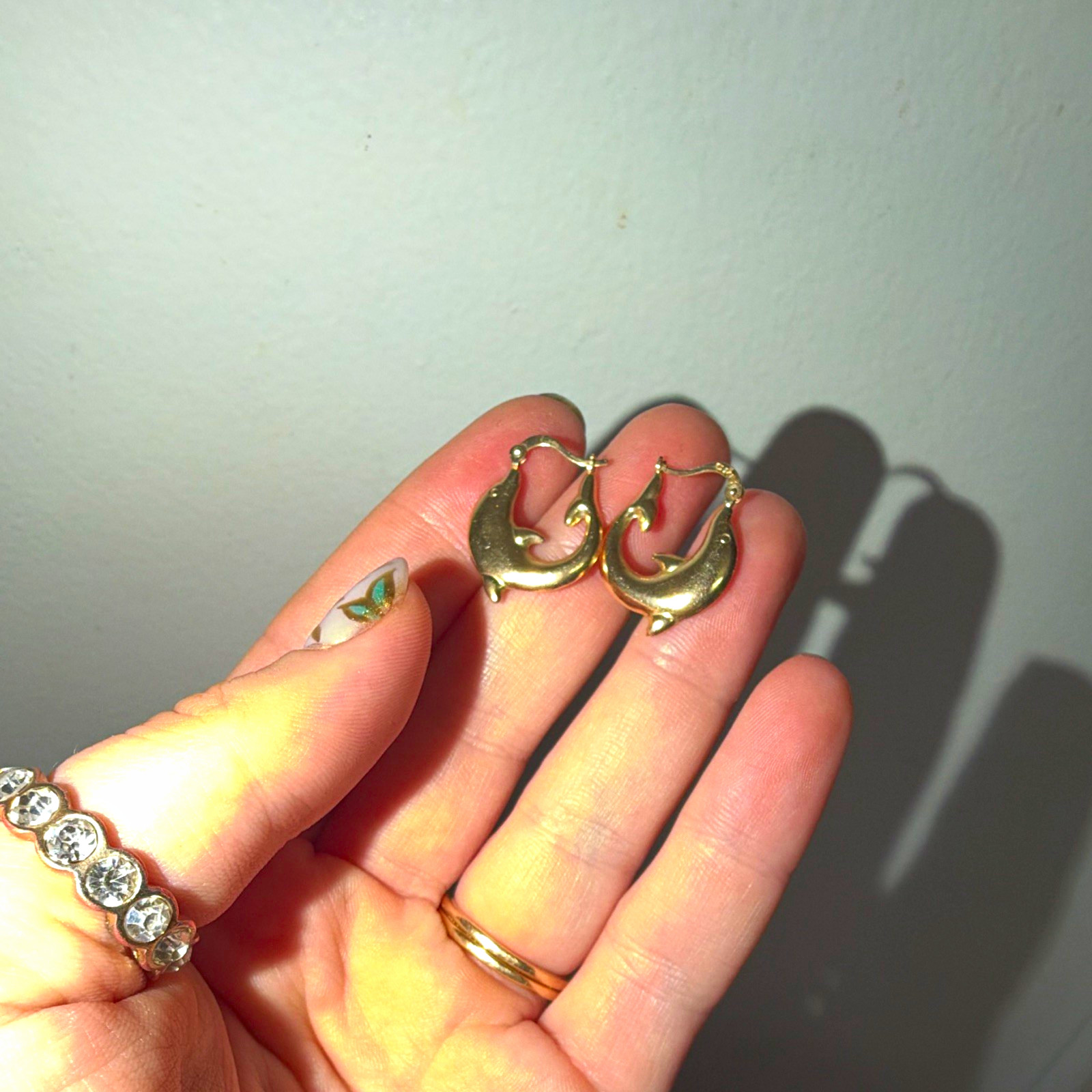 14k gold rare vintage dolphin earrings