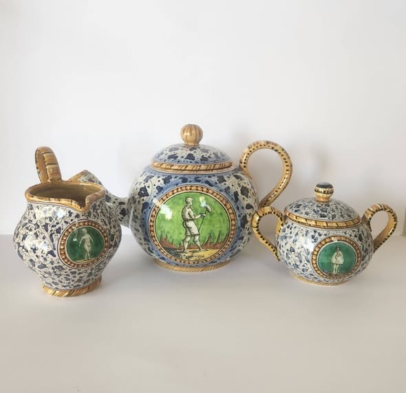 MENGARONI, M.A.P. Vintage Italian Ceramic Teapot, Sugar and Creamer - 5 Pieces MENGARONI, M.A.P. Vintage Italian Ceramic Teapot, Sugar and Creamer - 5 Pieces