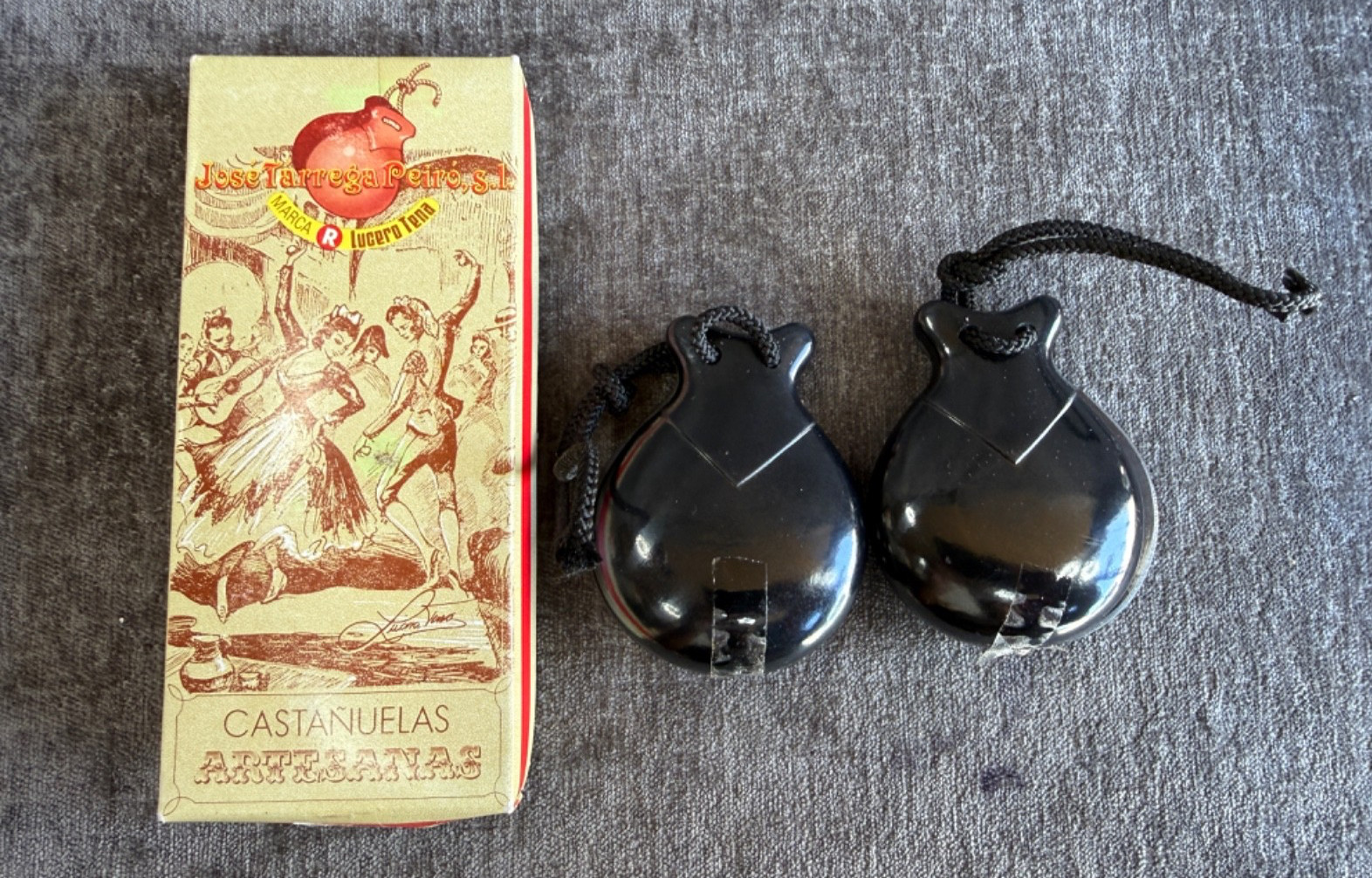 Vintage Jose Tárrega Peiró Lucero Tena Castanets Artesanas Spain Spanish Box Vintage Jose Tárrega Peiró Lucero Tena Castanets Artesanas Spain Spanish Box